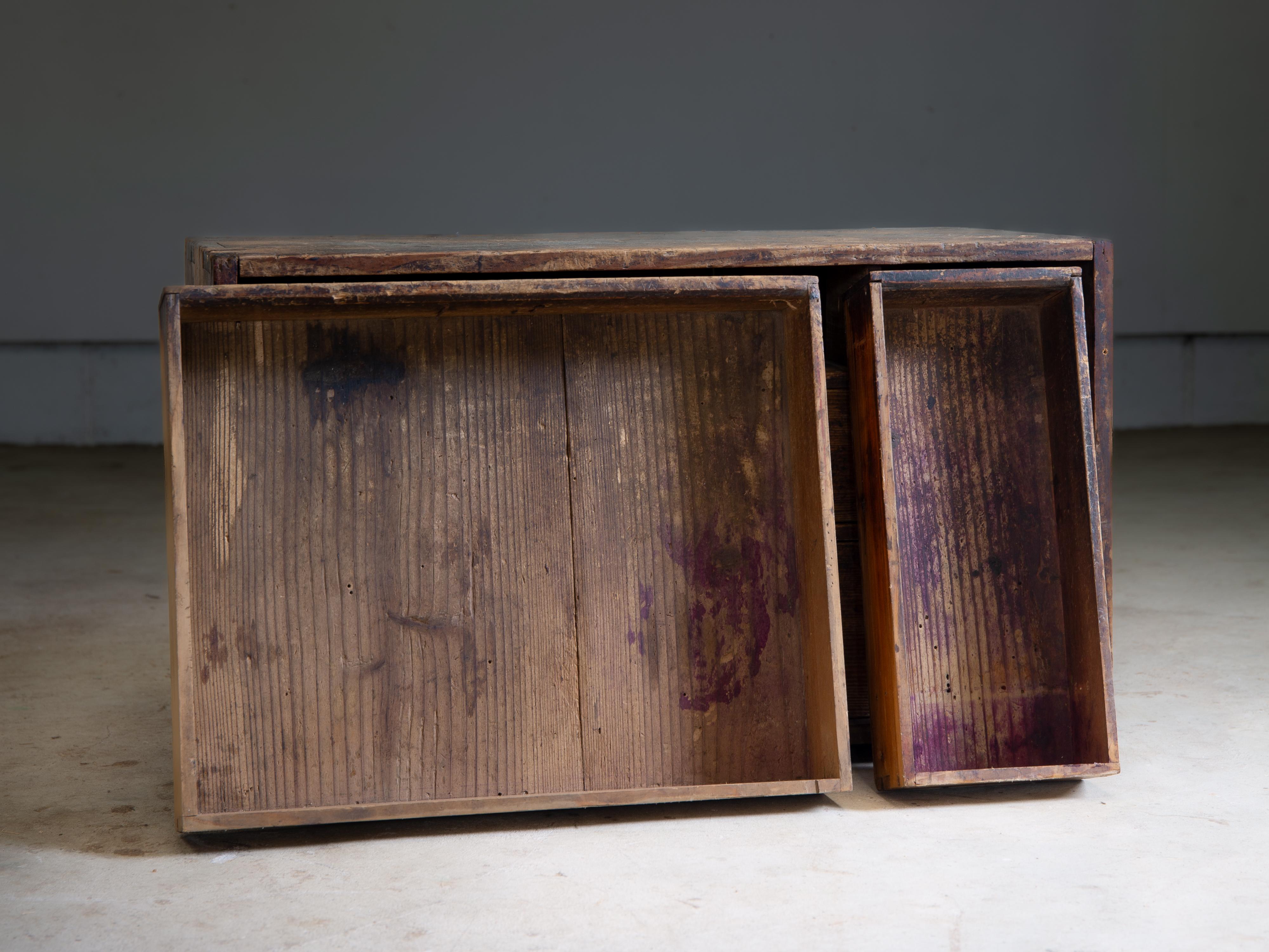 Japanese antique mid-size tansu chest of drawers, 1849. late Edo era. wabi sabi For Sale 10