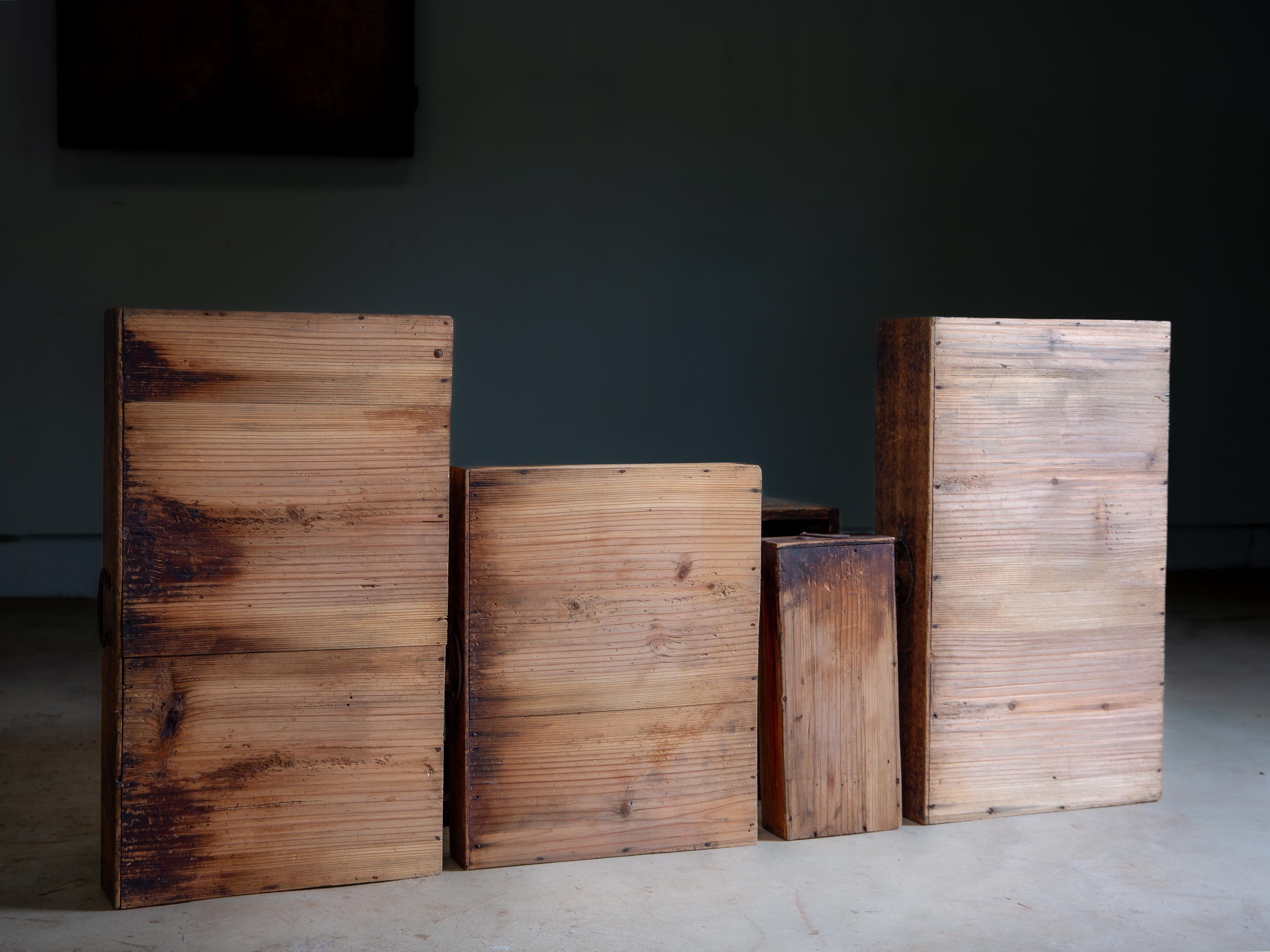 Japanese antique mid-size tansu chest of drawers, 1849. late Edo era. wabi sabi For Sale 13