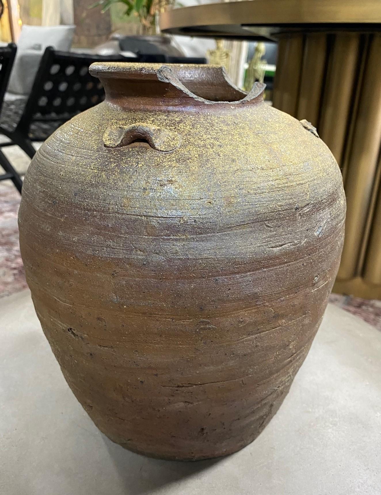 Japanese Antique Momoyama Edo Bizen Ware Pottery Wabi-Sabi Art Tsubo Jar Vase For Sale 4
