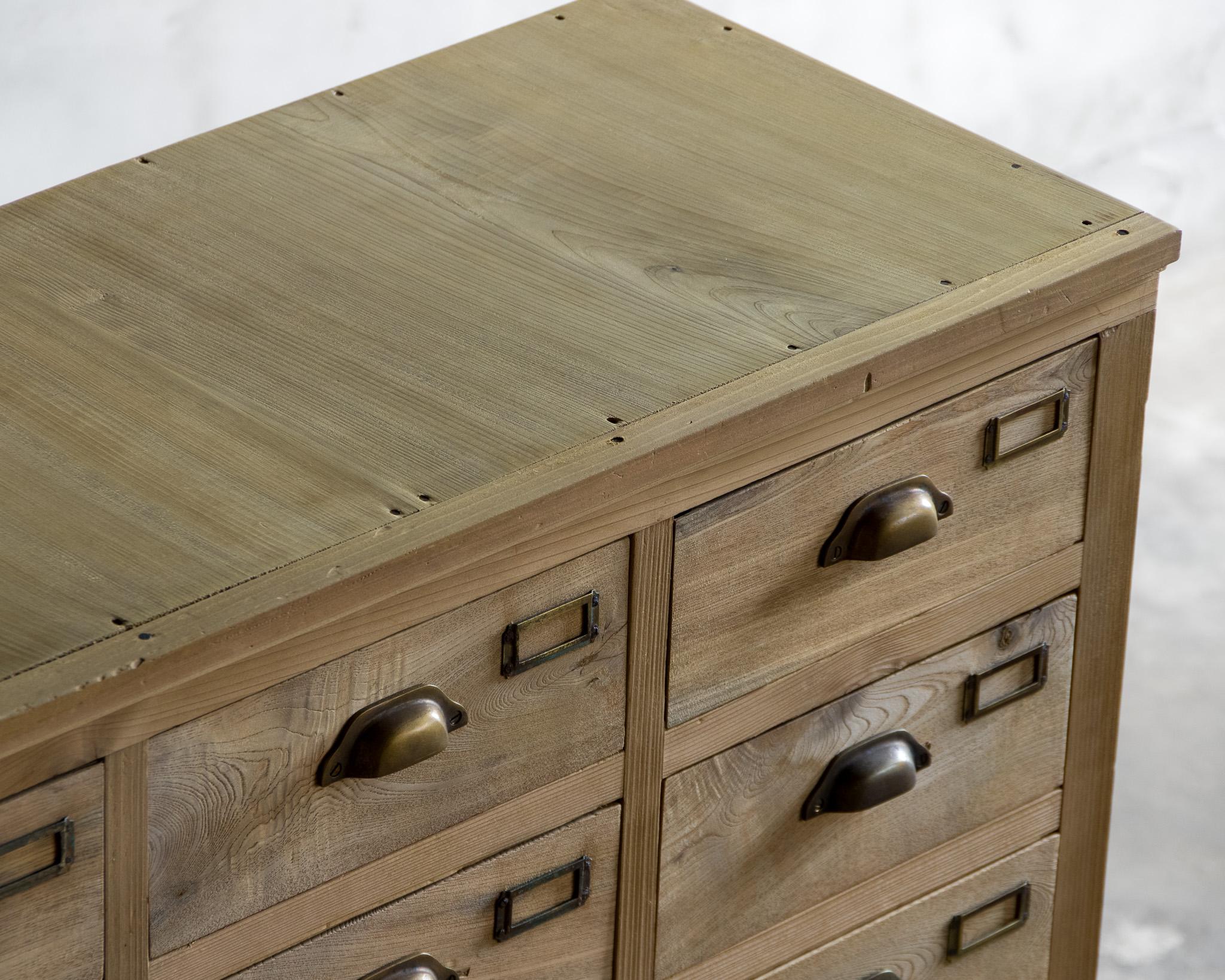 Armoire japonaise ancienne à tiroirs multiples, début de la période Showa '1926 en vente 6