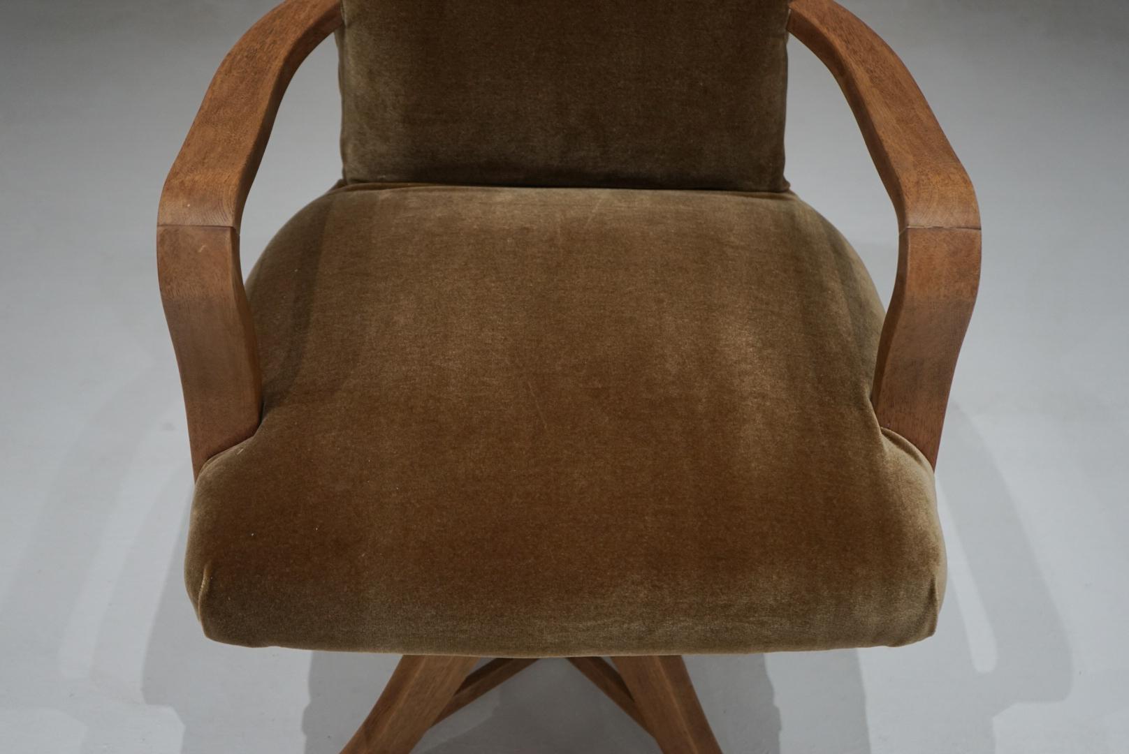 Chaise pivotante japonaise ancienne en Wood Wood Nara, années 1930-1940 - Japandi Wabi-Sabi Bon état - En vente à Chiba, Chiba