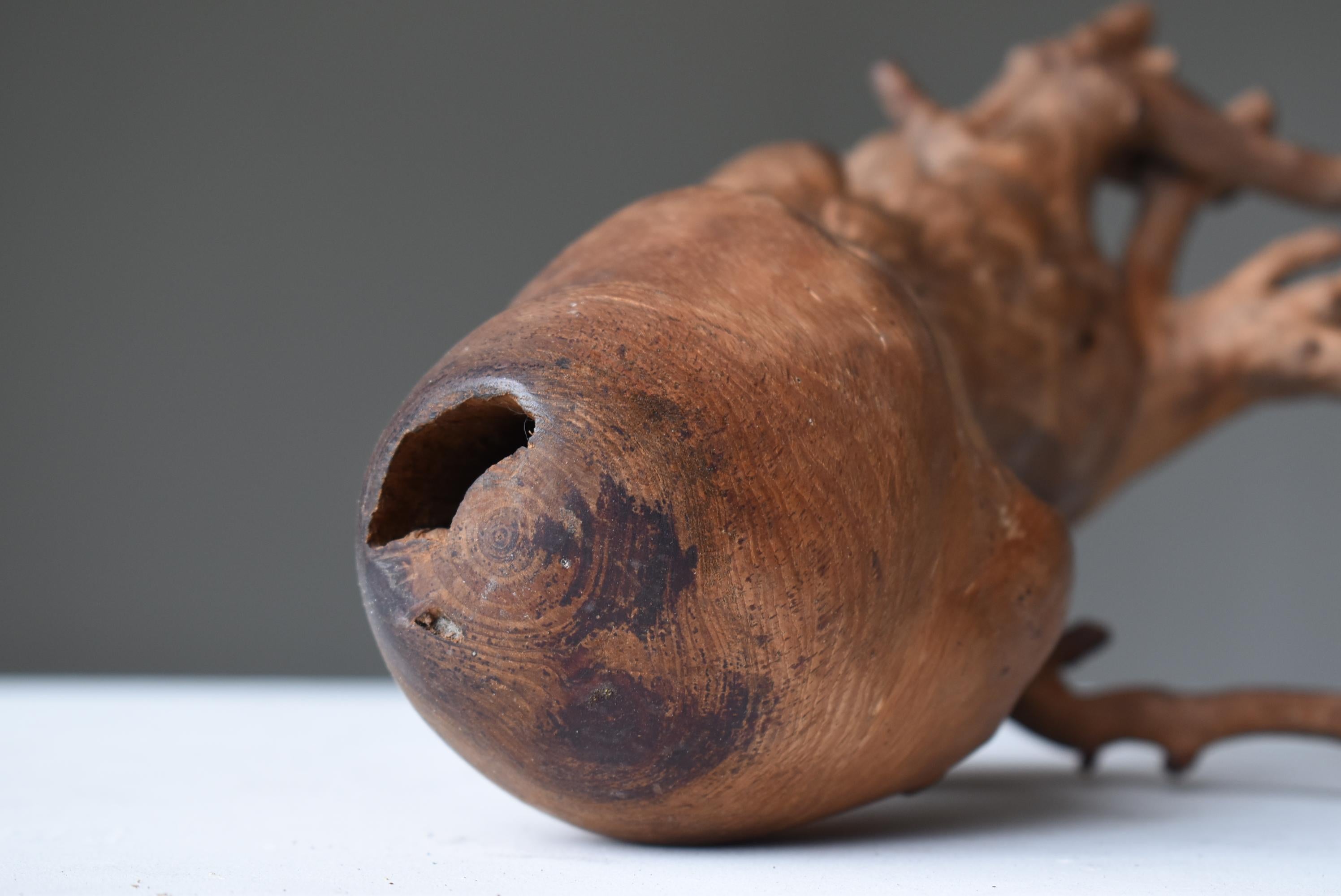 Figurine japonaise ancienne Penis antique en racines d'arbre des années 1860-1900 / Mingei Wabi Sabi  en vente 4