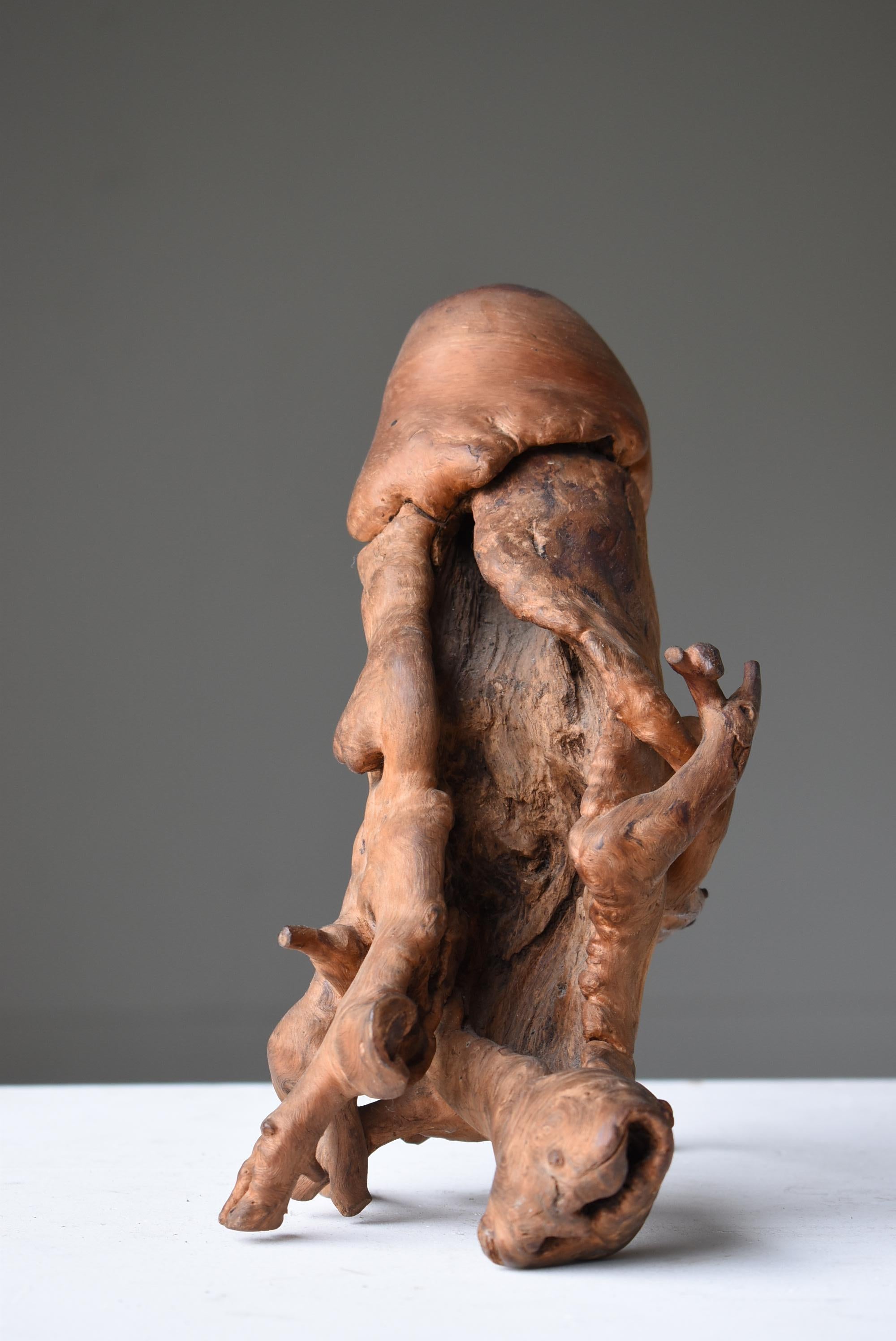 20ième siècle Figurine japonaise ancienne Penis antique en racines d'arbre des années 1860-1900 / Mingei Wabi Sabi  en vente