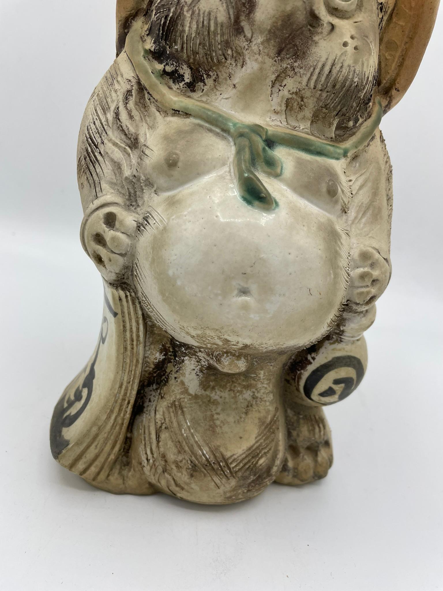 Porcelaine Objet japonais ancien blanc « Shigaraki Tanuki » des années 1960