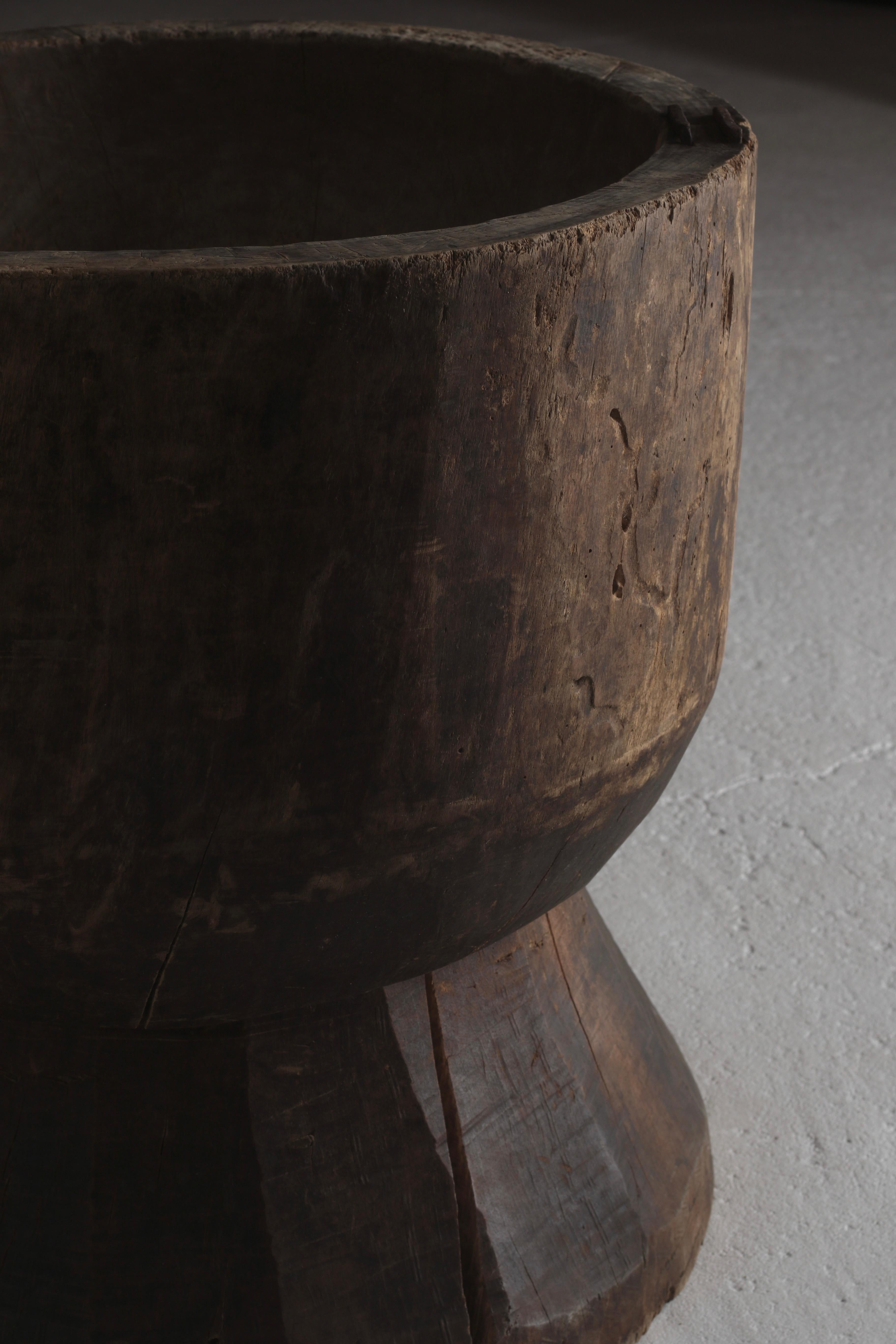 Japanese Antique Old Wooden Mortar / Coffee Table 1868s-1912s Wabi-sabi Japandi 1