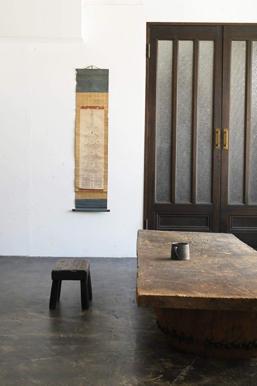 Paper Antique Japanese Buddhist pagoda hanging scroll /Buddhist painting/Edo For Sale