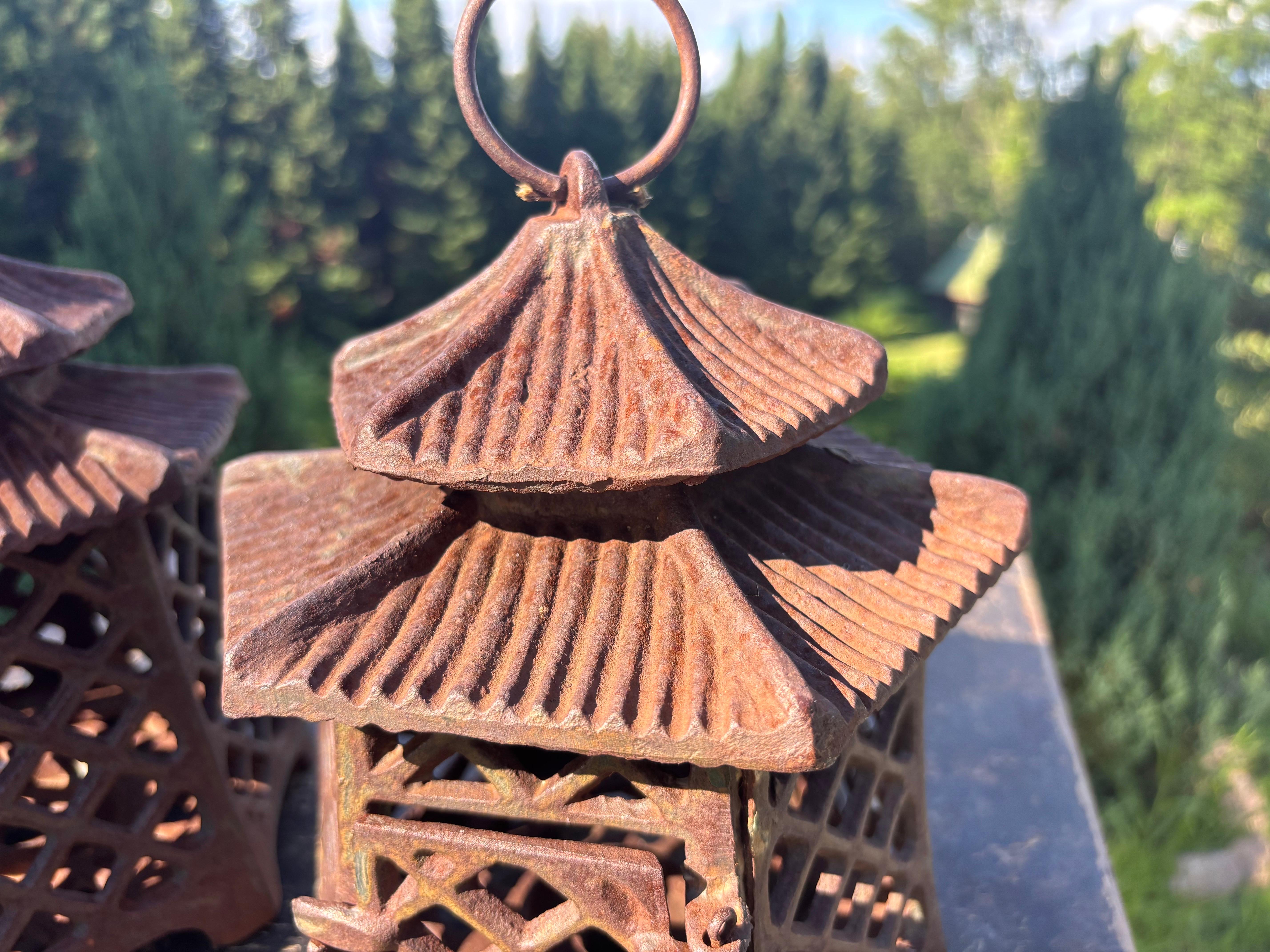 Japanese Antique Pair Double Pagoda Lighting Lanterns For Sale 3