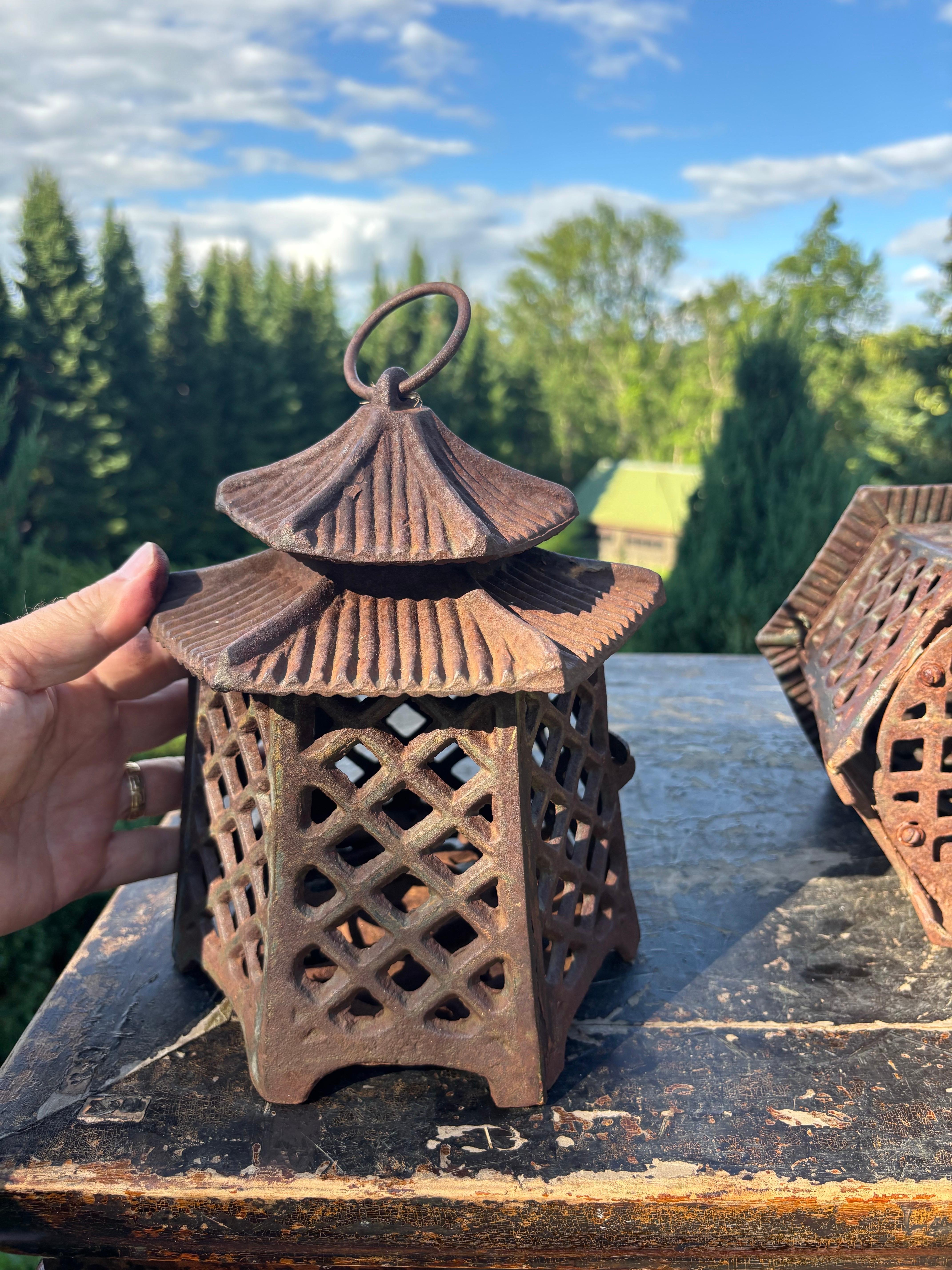Japanese Antique Pair Double Pagoda Lighting Lanterns For Sale 4
