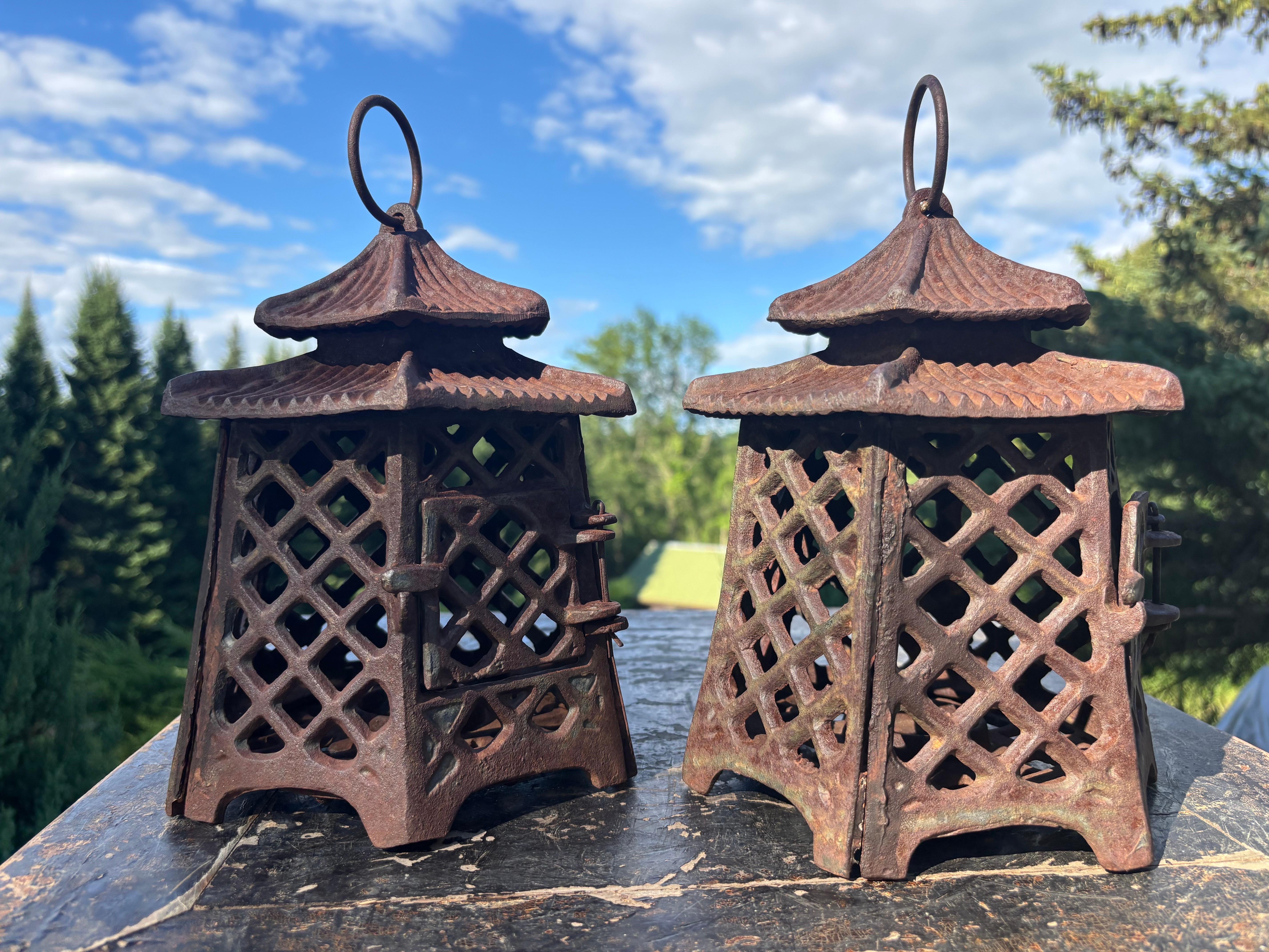 Japanese Antique Pair Double Pagoda Lighting Lanterns For Sale 2