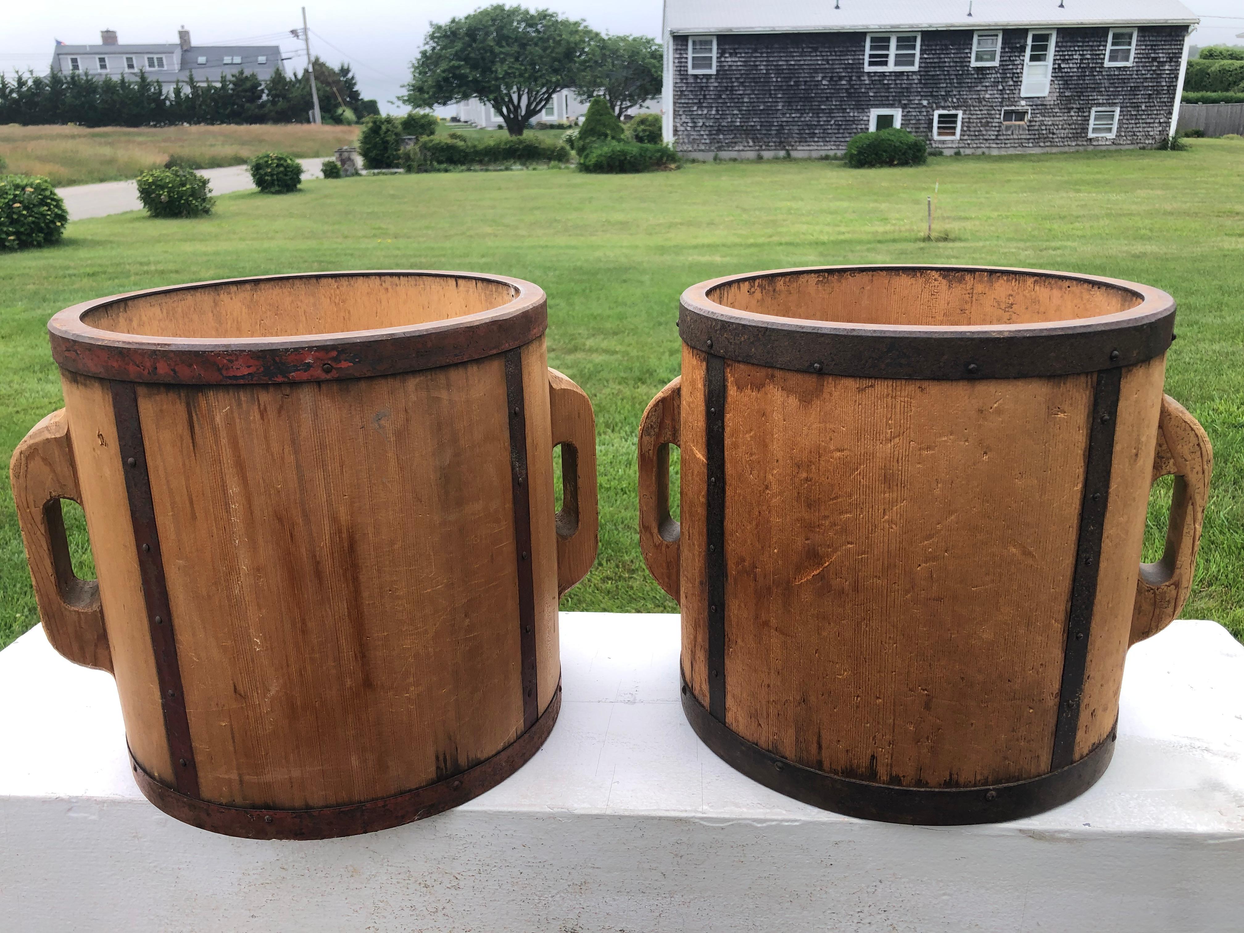 Japanese Antique Pair of Wood Rice Measure Vessels In Good Condition For Sale In South Burlington, VT