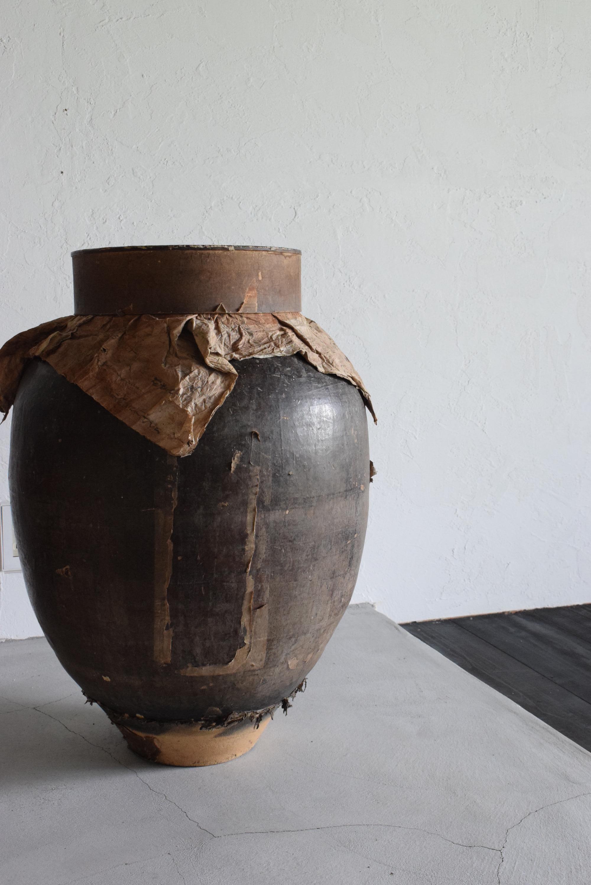 Japanese Antique Paper-Covered Pottery Flower Vase Wabi-Sabi Pot In Good Condition In Sammu-shi, Chiba