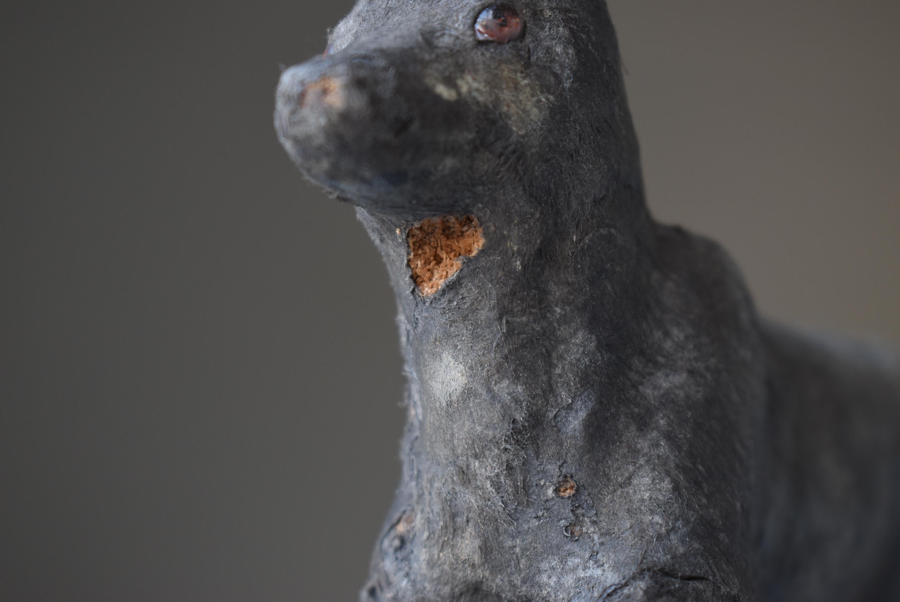 Objet japonais ancien loup en papier des années 1940-1960 / Figurine d'animal Wabi Sabi Bon état - En vente à Sammu-shi, Chiba
