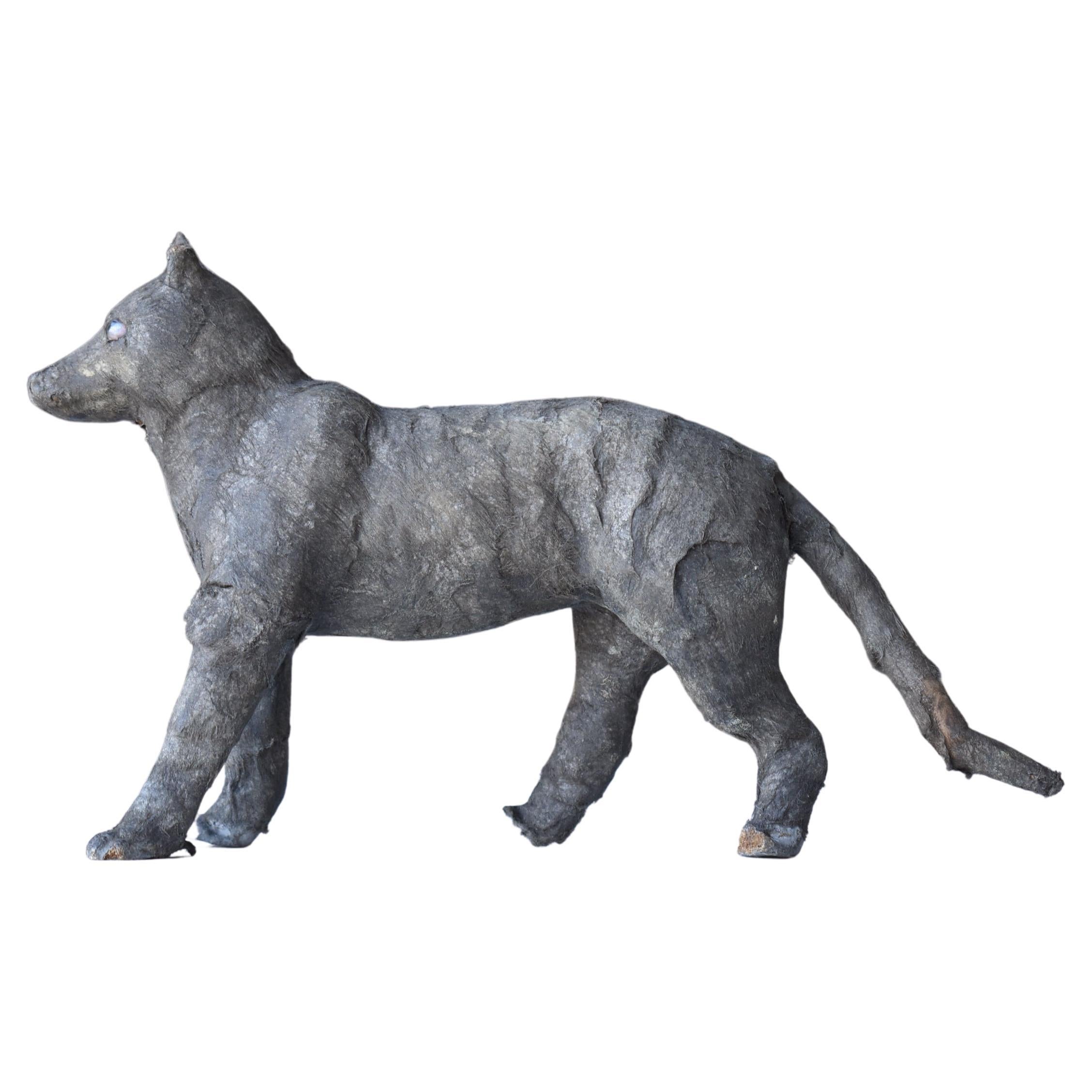 Objet japonais ancien loup en papier des années 1940-1960 / Figurine d'animal Wabi Sabi