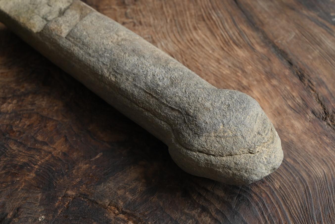 Japanese antique penis-shaped stone ornament/very old excavated item For Sale 3
