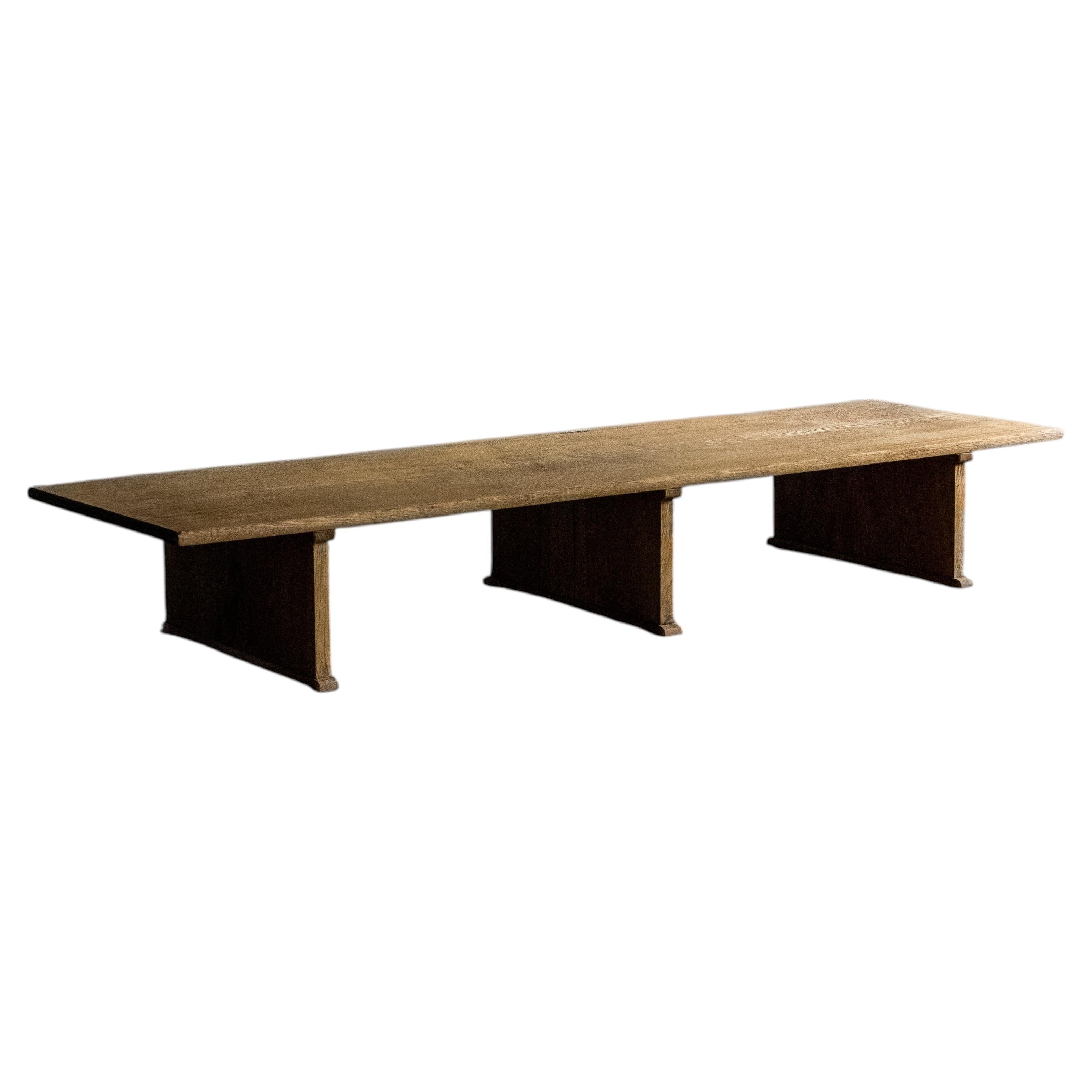 Mesa antigua japonesa con plataforma y tablero de fresno de una sola pieza, de finales de la era Meiji a la era Taisho