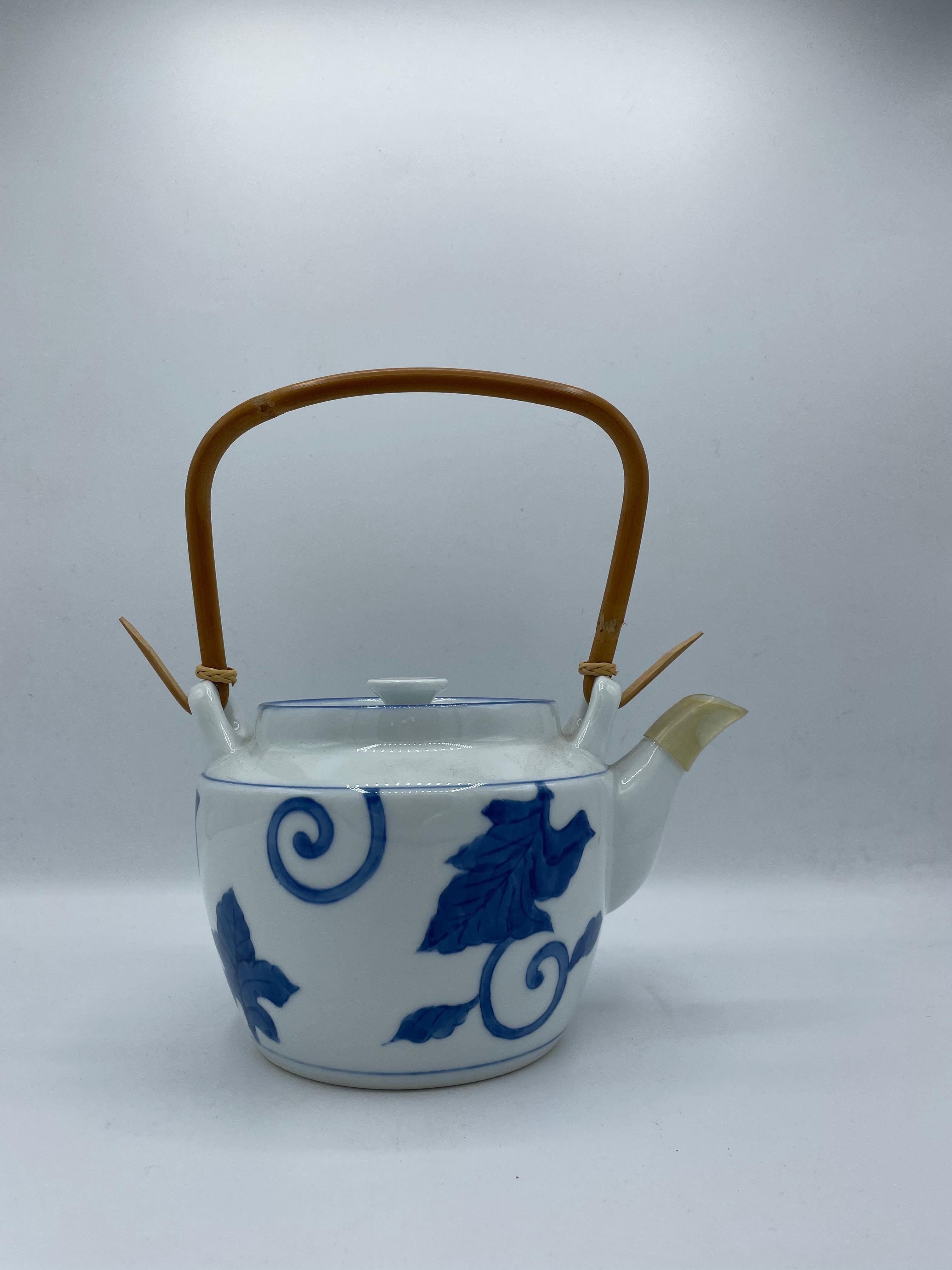 Antike japanische Porzellan-Teekanne aus dem Jahr 1960 (Showa) im Angebot