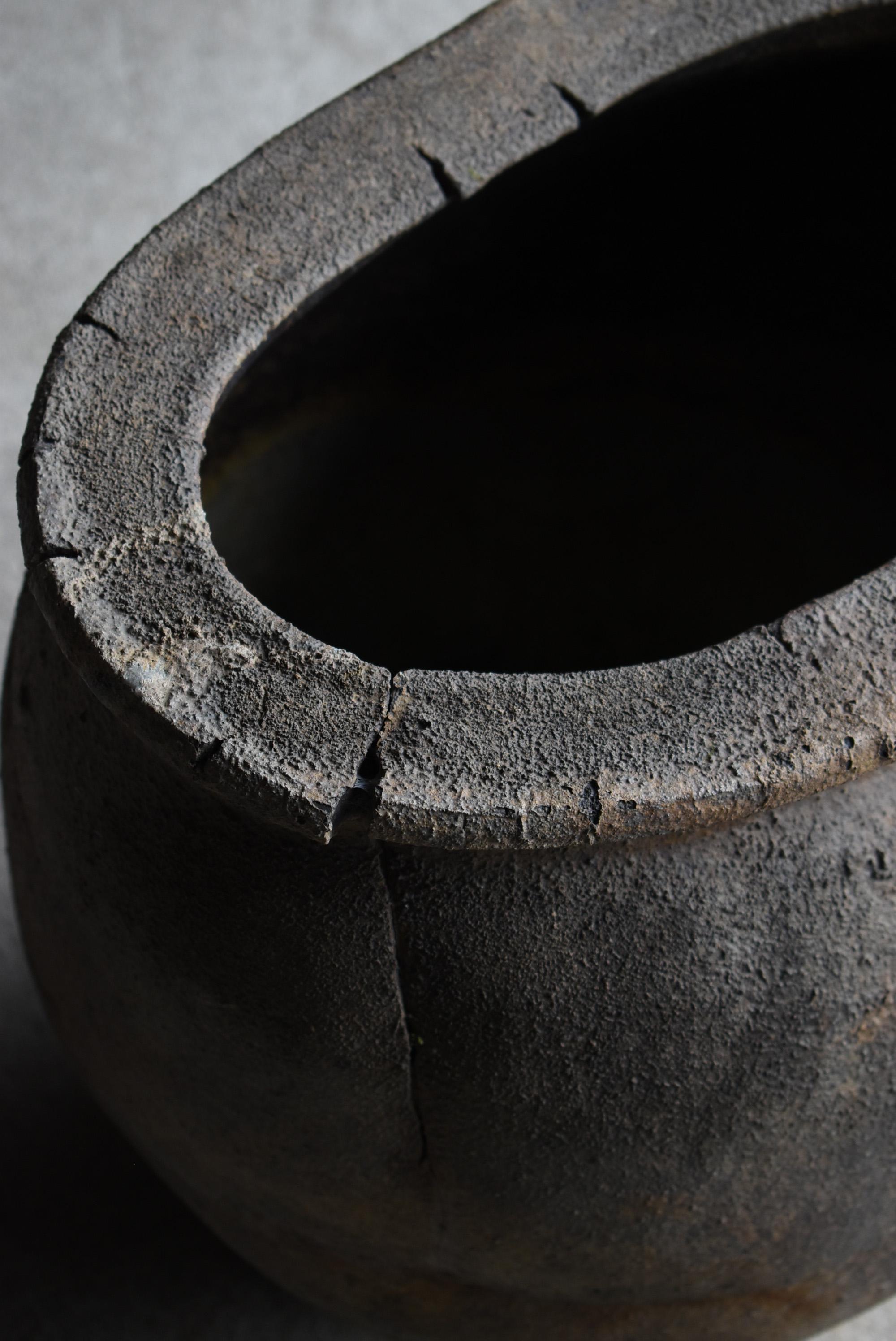 Japanese Antique Pottery 1600s-1700s/Flower Pot Vase Wabi-Sabi Jar 1