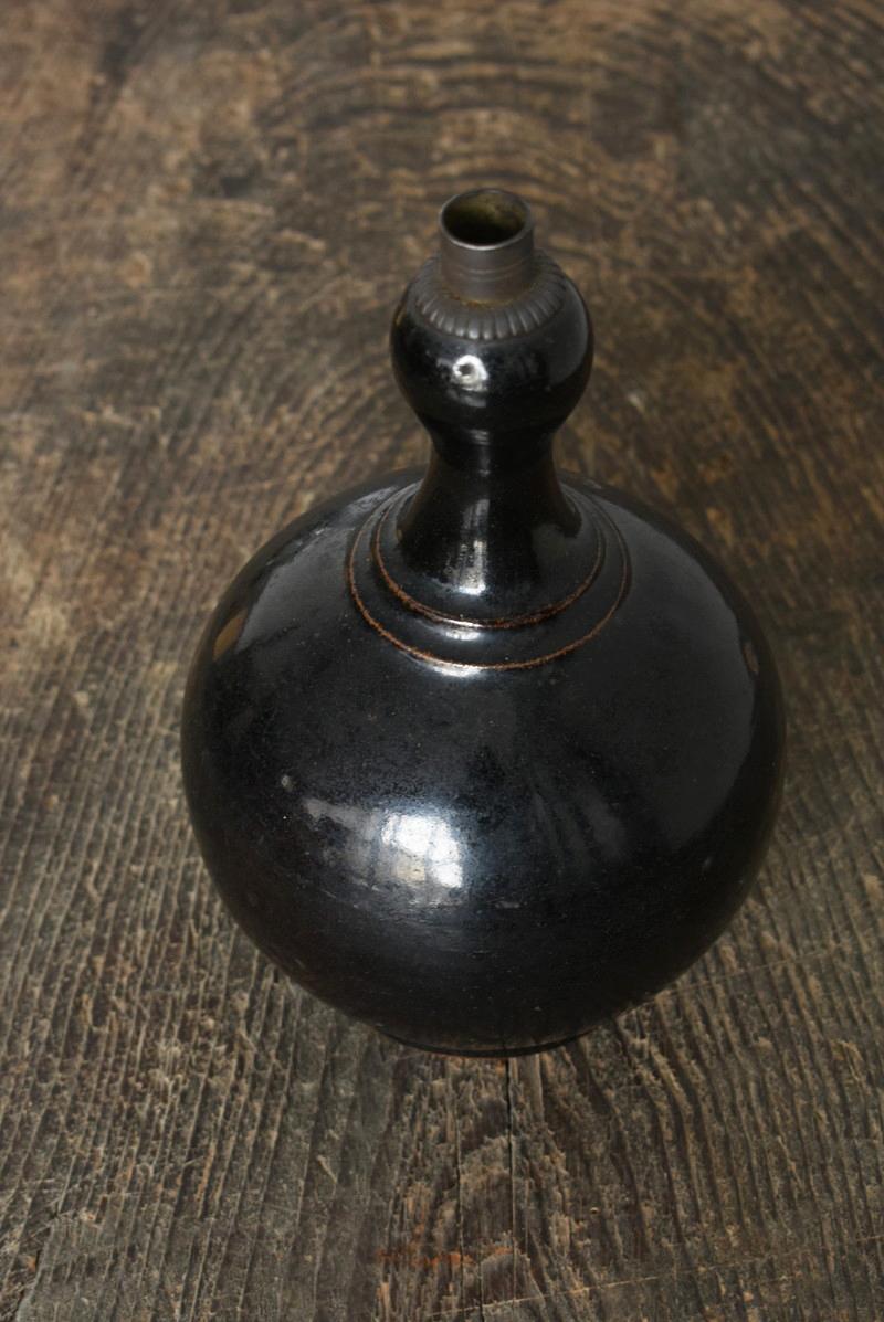 Japanese Antique Pottery Black Vase / Satsuma Ware / 1600-1800/Edo Period In Good Condition For Sale In Sammu-shi, Chiba