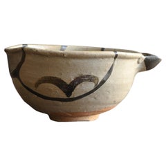 Japanische antike japanische Keramikschale/17. Jahrhundert - 18. Jahrhundert/Karatsu „Katakuchi“ bo
