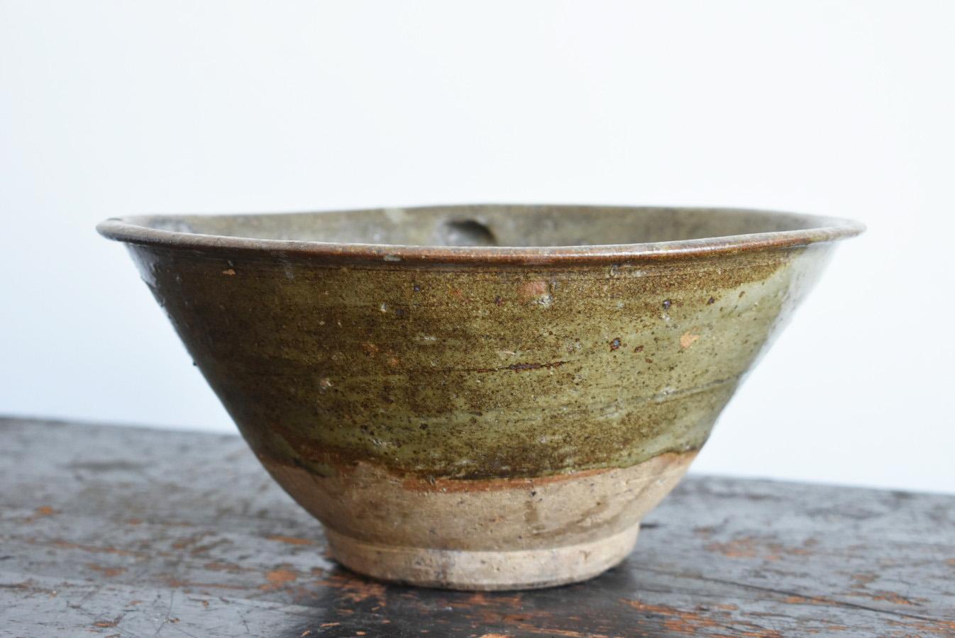 Japanese Antique Pottery Bowl/1800-1900/Beautiful Glaze Pottery/Vase/Mingei In Good Condition For Sale In Sammu-shi, Chiba