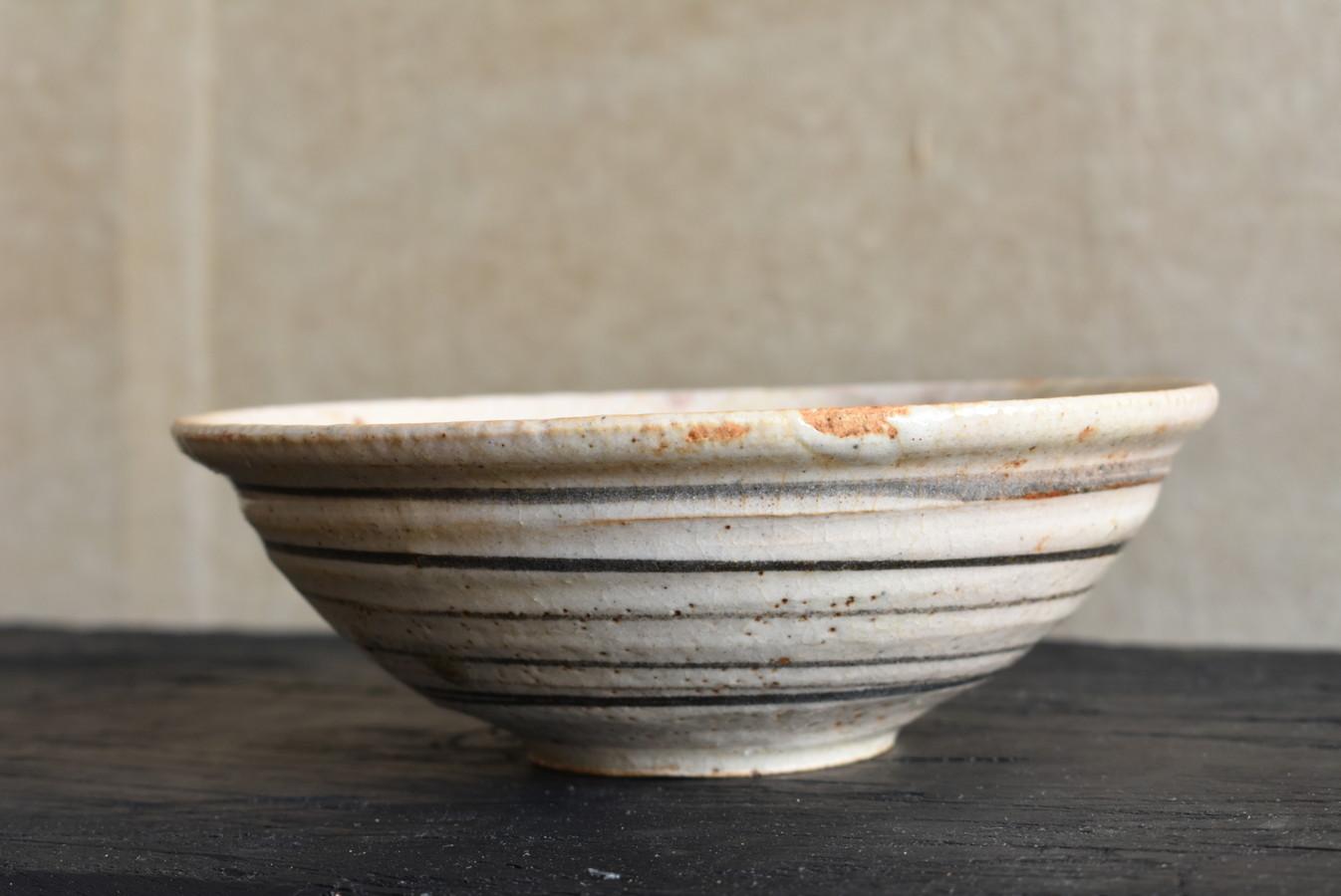 Japanische antike Keramikschale/''Tempo Oribe'' Seto Ware/1830-1844/Wabisabi-Schale im Angebot 1