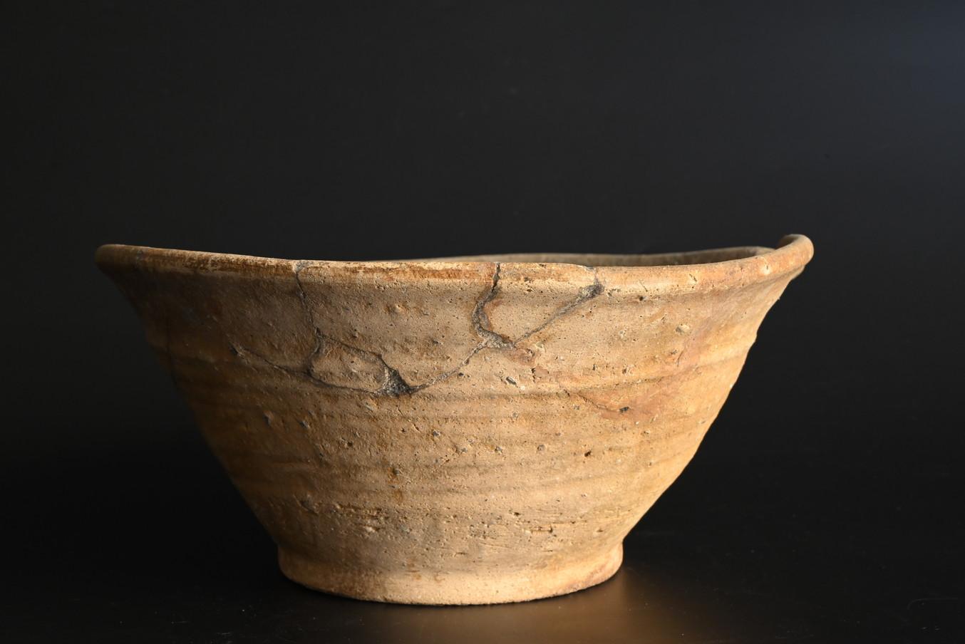Japanese antique pottery bowl [tokoname ware]/Tokoname ware/12th-13th century For Sale 3