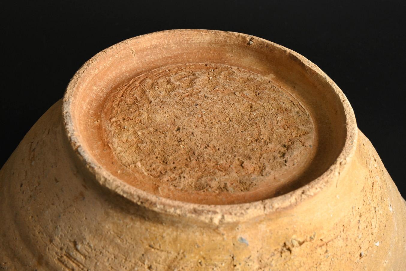 Japanese antique pottery bowl [tokoname ware]/Tokoname ware/12th-13th century For Sale 6
