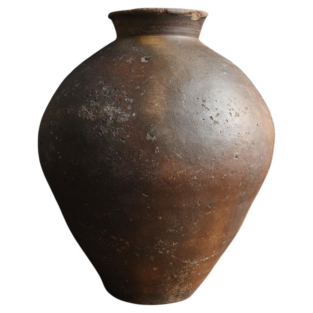 Japanese antique pottery "Echizen ware" Large Jar/1500s/Rare large vase For Sale