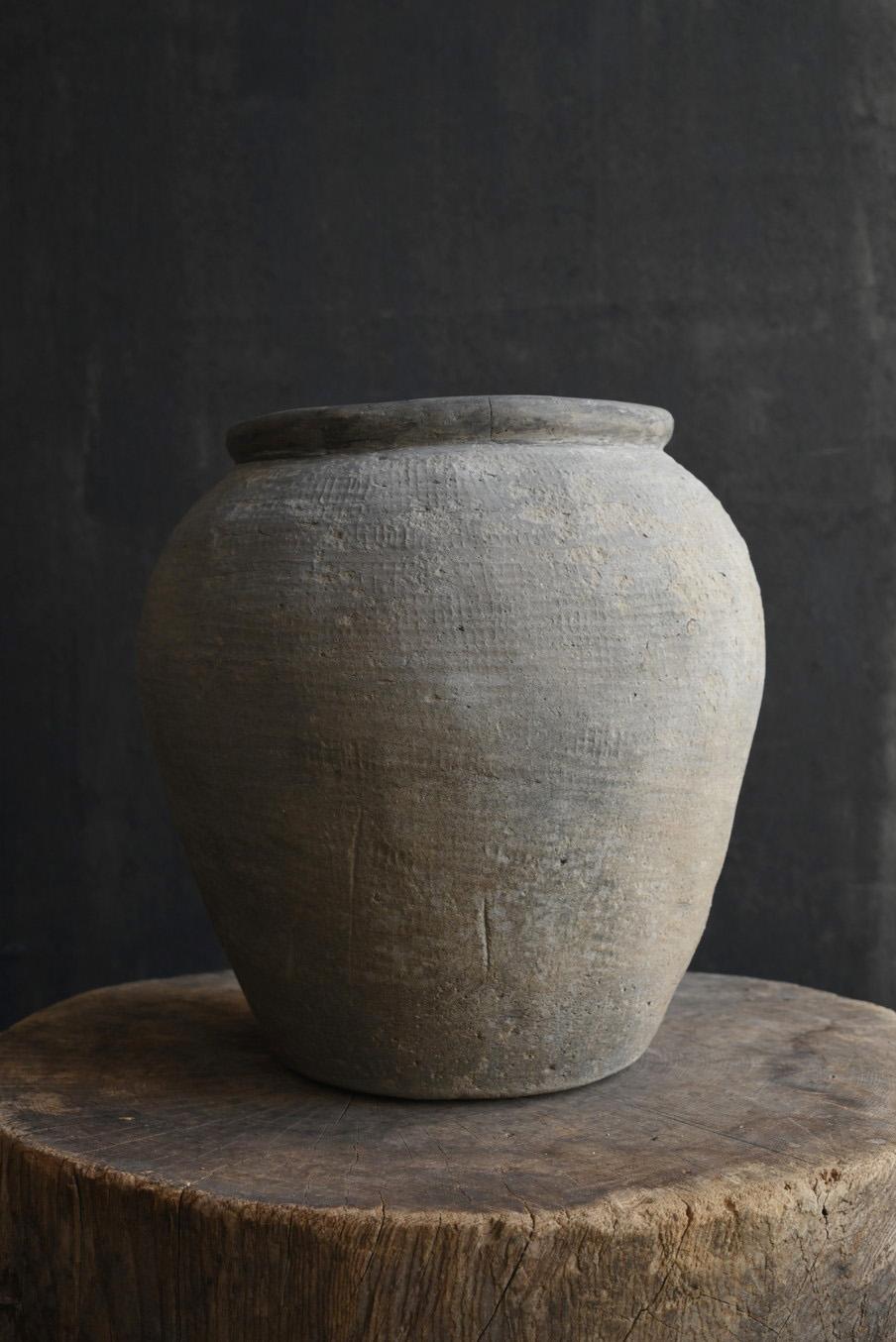 Non vernissé Jarre japonaise en poterie ancienne/10e-14e siècle/jarre wabi-sabi grise/