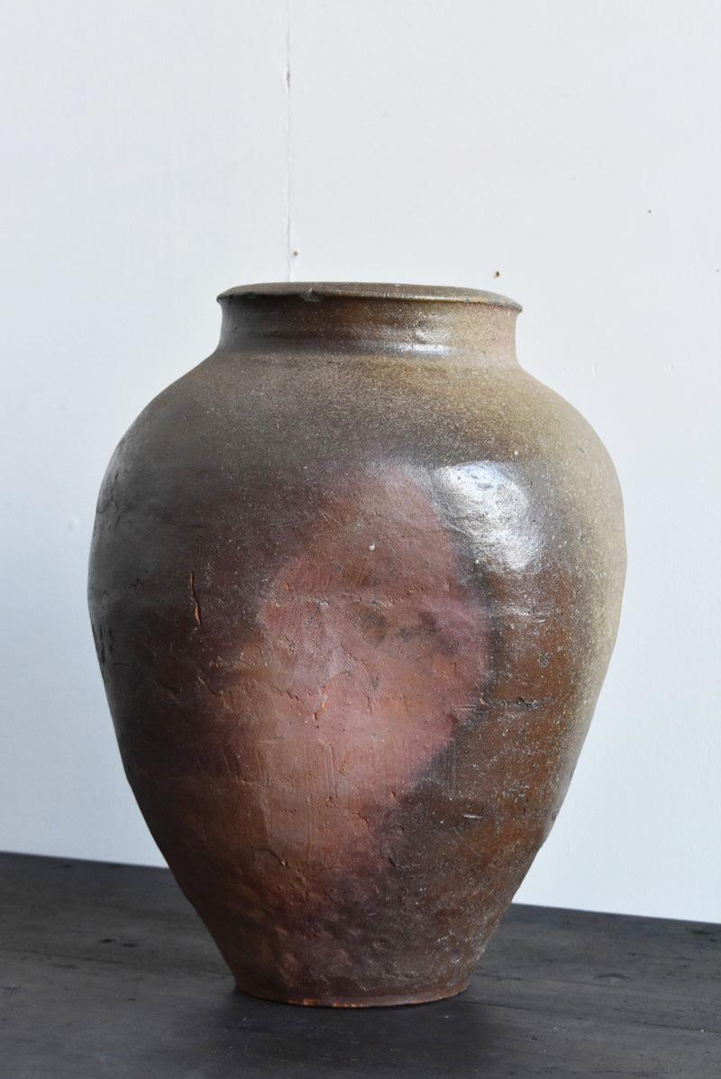 Hand-Crafted Japanese Antique Pottery Jar 1500-1572 / Beautiful Vase'Tokoname' / MINGEI