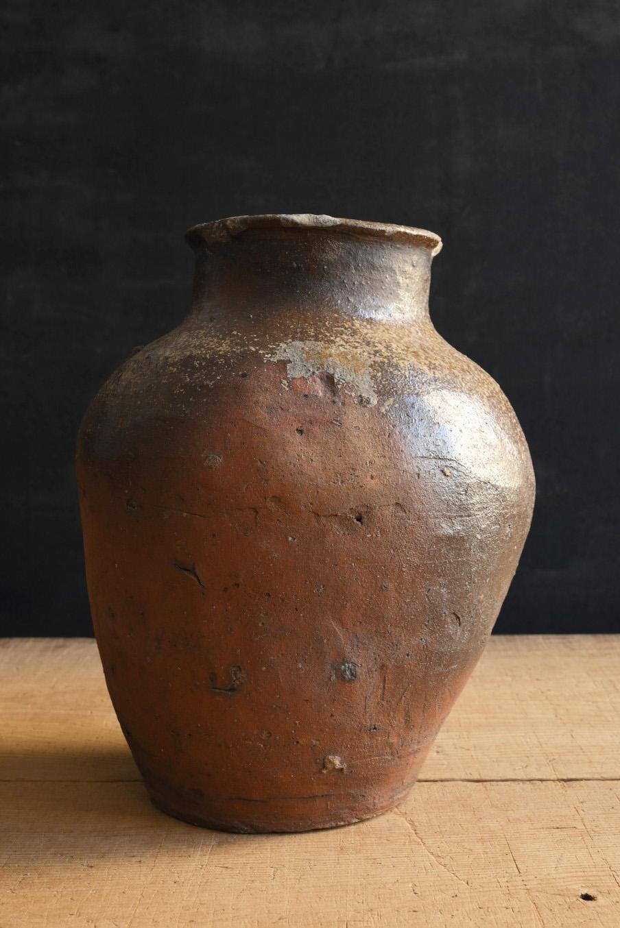 Japanese Antique Pottery Jar 15th-16th Century/ Wabi-Sabi Jar/Tokoname Vase In Good Condition For Sale In Sammu-shi, Chiba