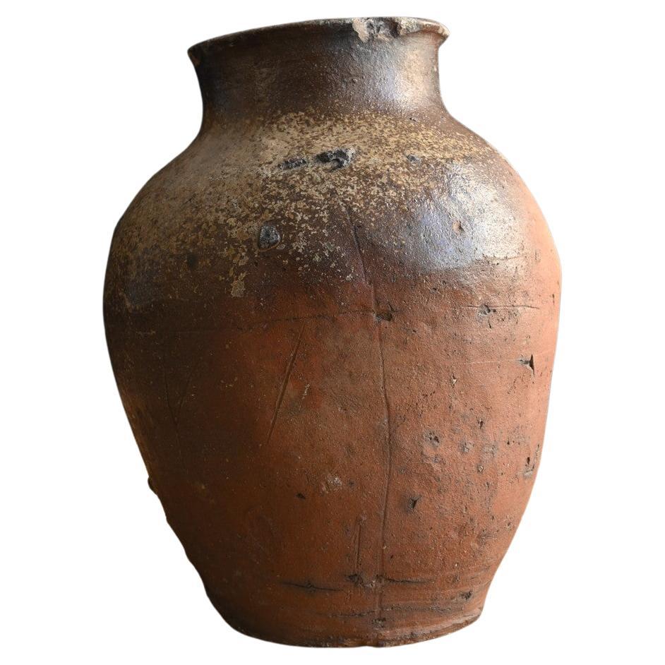 Japanisches antikes japanisches Keramikgefäß aus dem 15. bis 16. Jahrhundert/ Wabi-Sabi-Gefäß/Tokoname-Vase im Angebot