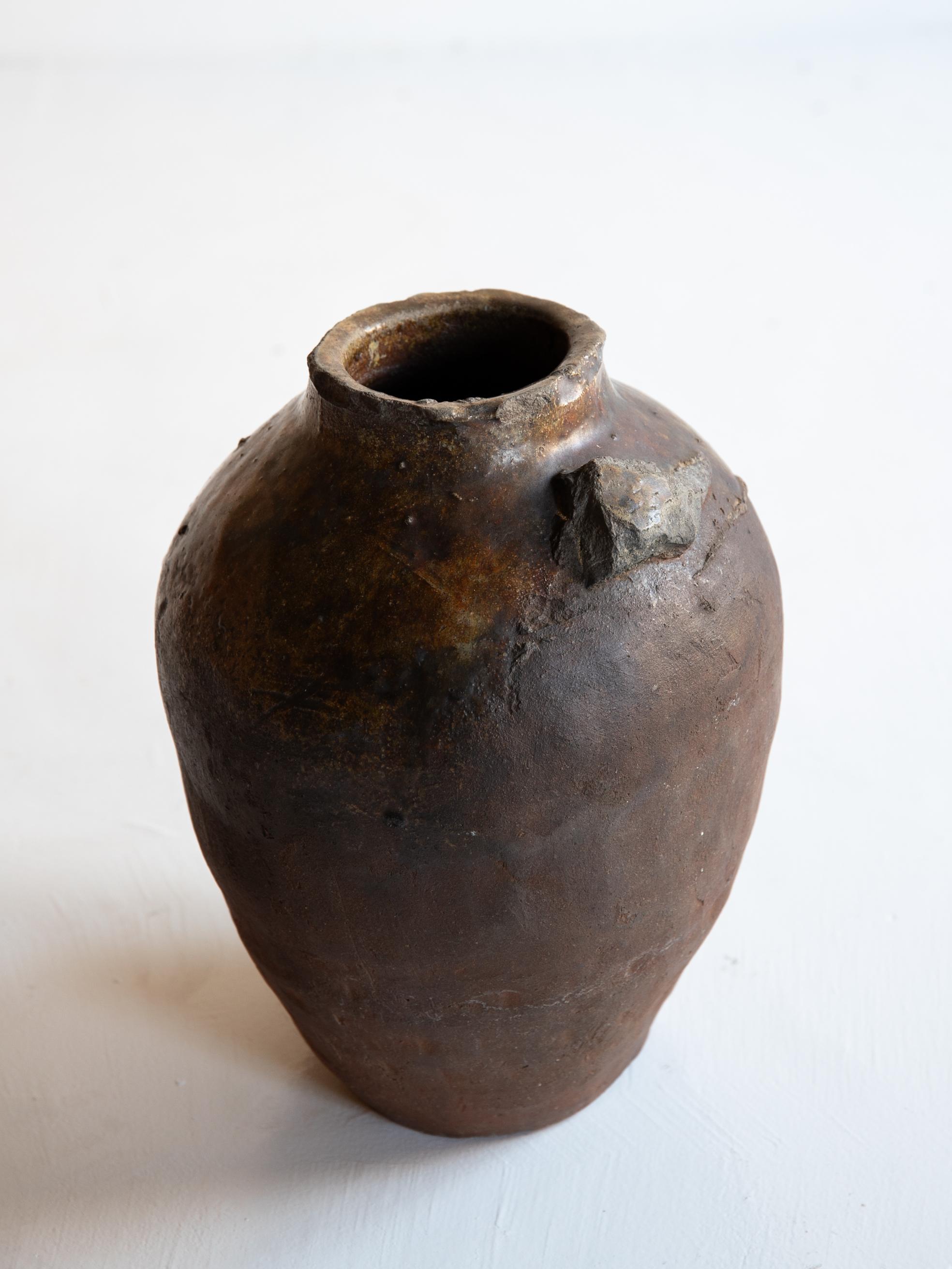 Antico vaso giapponese in ceramica del XVI-XVII secolo/ Wabi-Sabi Vase/Tokoname in vendita 3