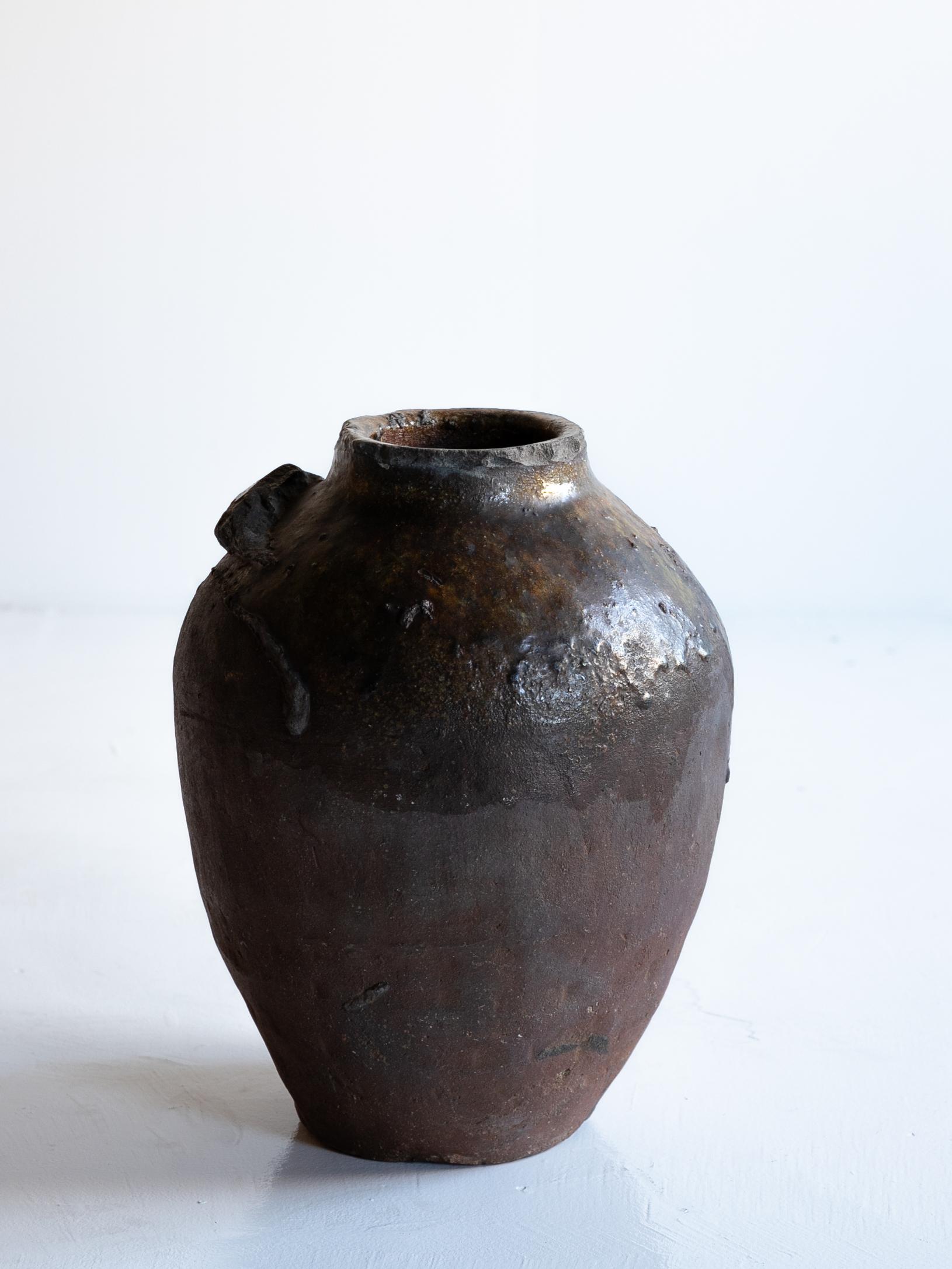 Fatto a mano Antico vaso giapponese in ceramica del XVI-XVII secolo/ Wabi-Sabi Vase/Tokoname in vendita