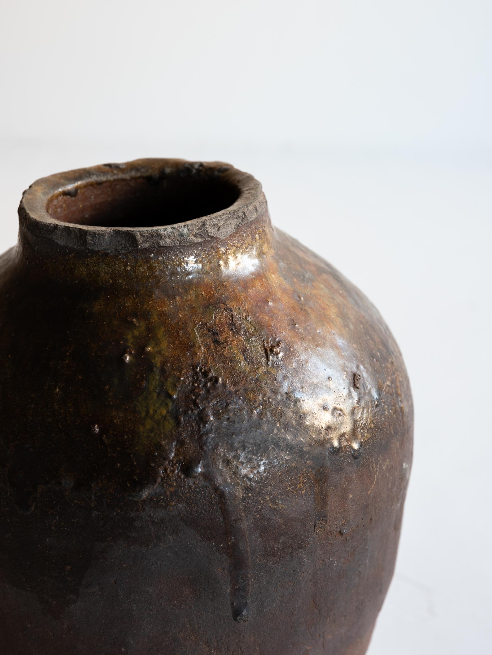 Antico vaso giapponese in ceramica del XVI-XVII secolo/ Wabi-Sabi Vase/Tokoname in vendita 1