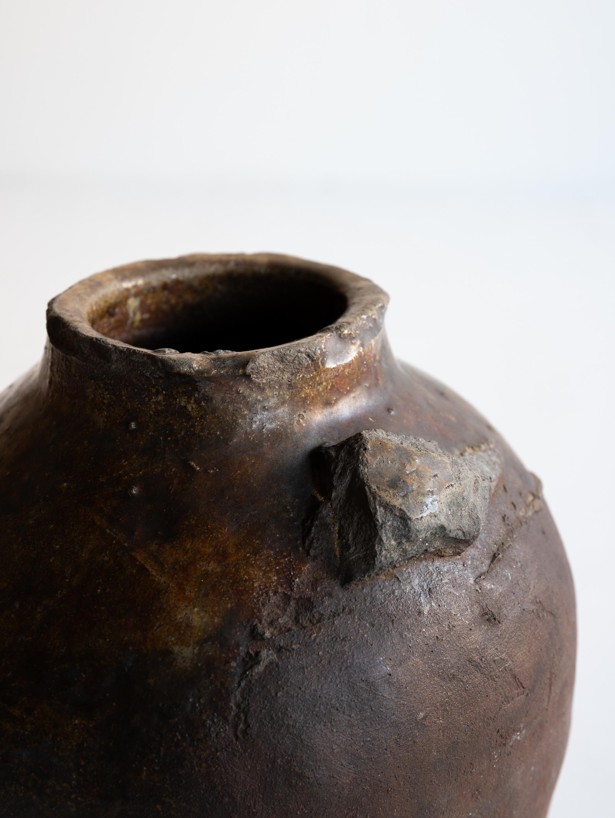 Antico vaso giapponese in ceramica del XVI-XVII secolo/ Wabi-Sabi Vase/Tokoname in vendita 2