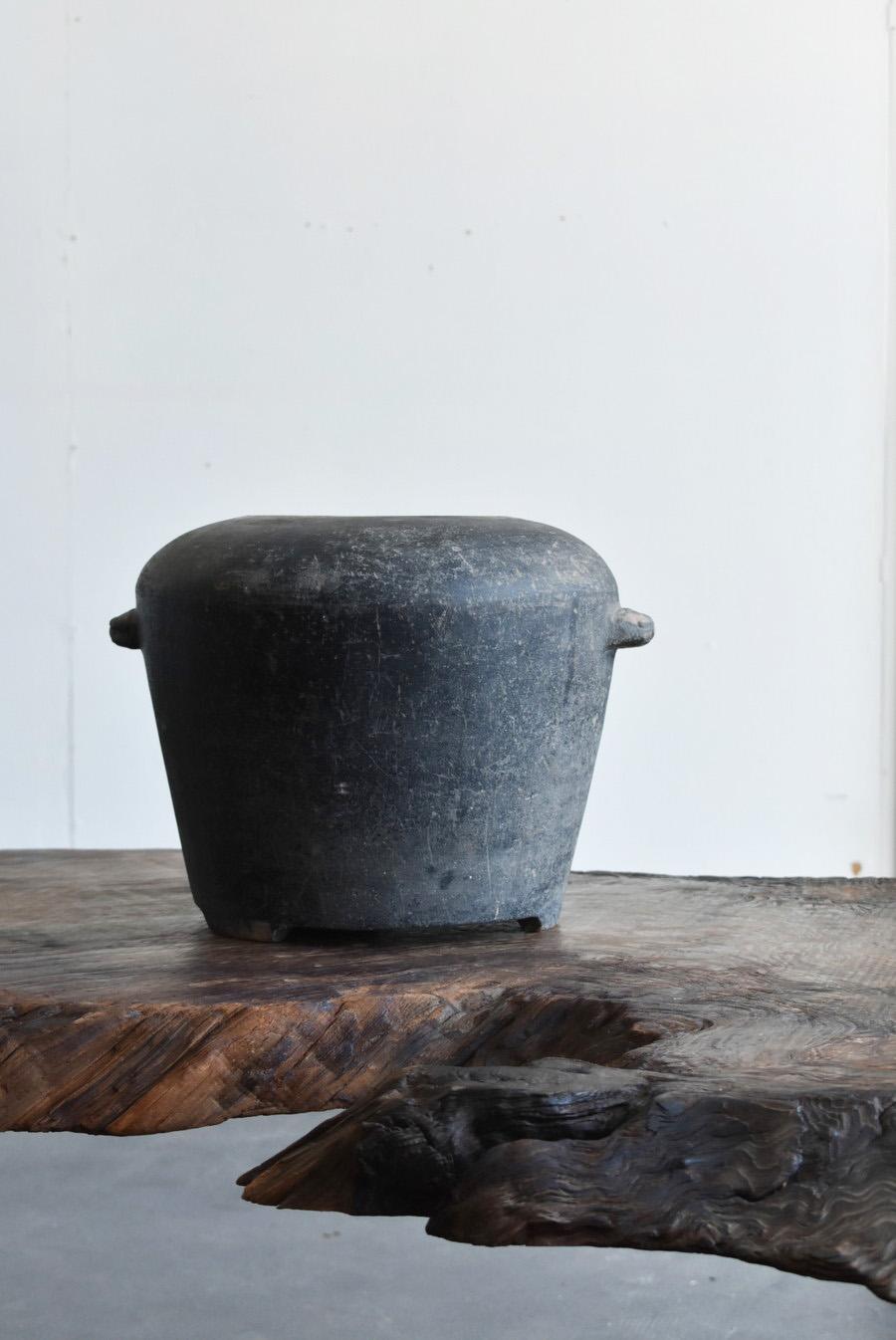 Japanese Antique Pottery Jar /1868-1920/Charcoal Bowl / Vase / Brazier For Sale 7