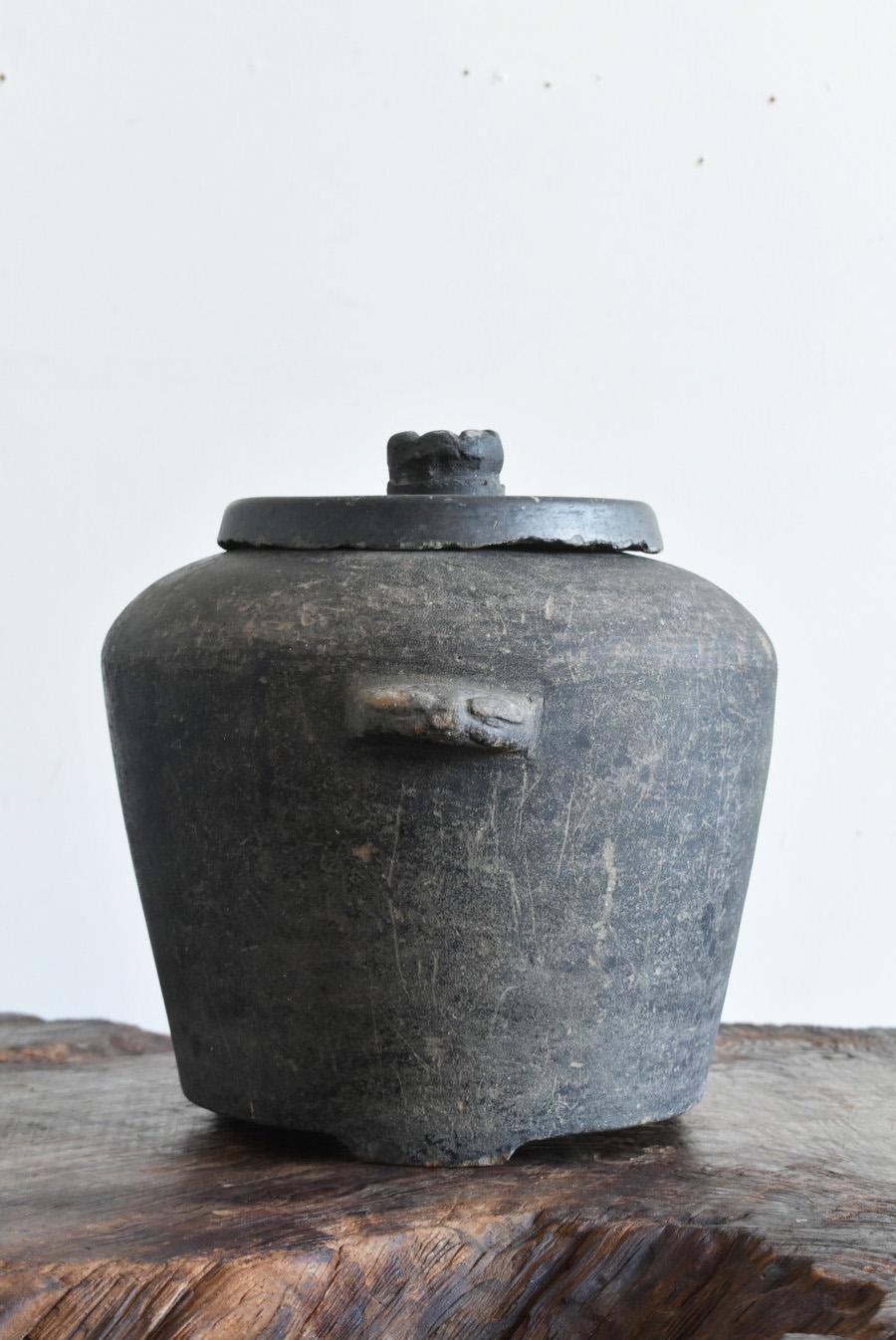 Japanese Antique Pottery Jar /1868-1920/Charcoal Bowl / Vase / Brazier For Sale 1