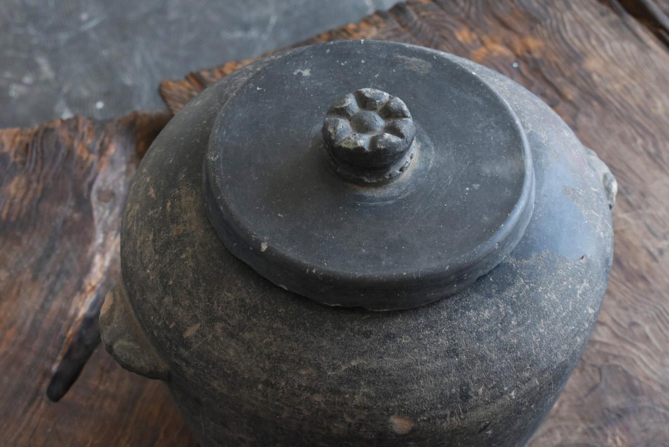 Japanese Antique Pottery Jar /1868-1920/Charcoal Bowl / Vase / Brazier For Sale 2