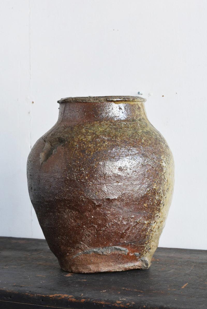 Glazed Japanese Antique Pottery Jar / Beautiful and Rare Natural Glaze and Shape Jar For Sale