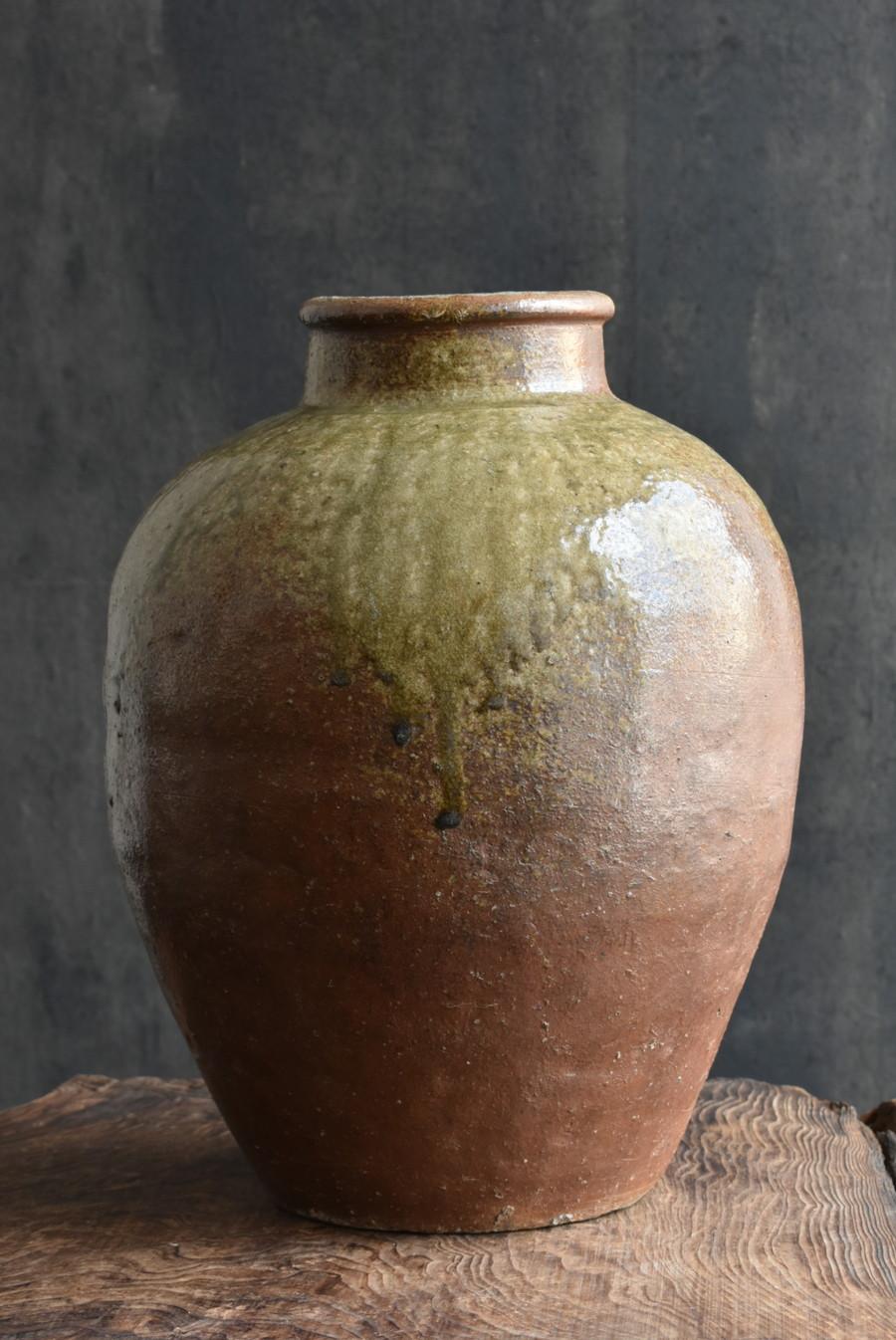 Japanese Antique Pottery Jar 