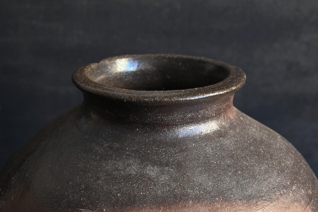 Japanese Antique Pottery Jar / Tokoname Ware / 1500s/ kiln-transformed vase 5