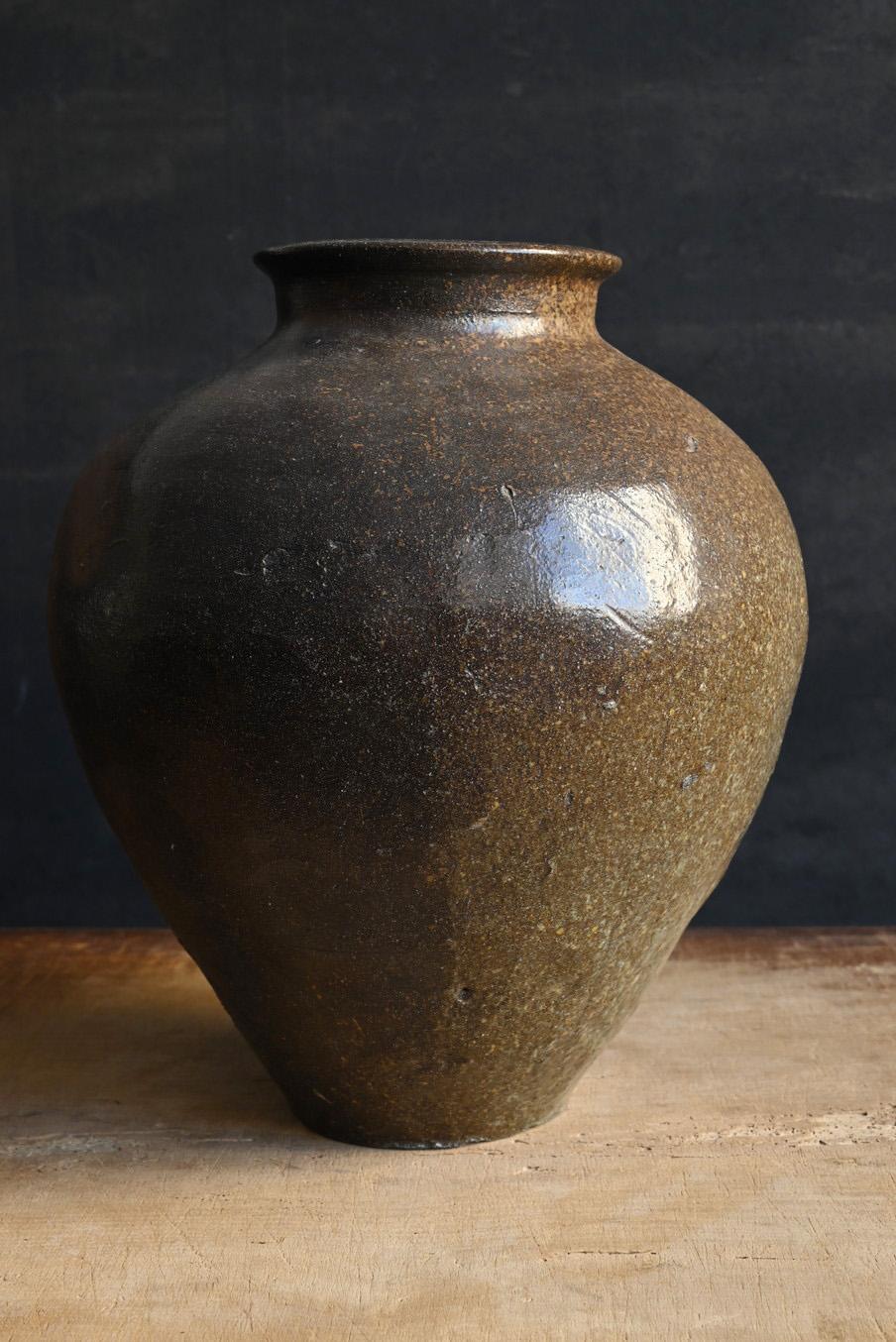 18th Century and Earlier Japanese Antique Pottery Jar / Tokoname Ware / 1500s/ kiln-transformed vase