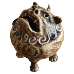 Japanese antique pottery lion-shaped incense burner / 17th - 18th century / Edo