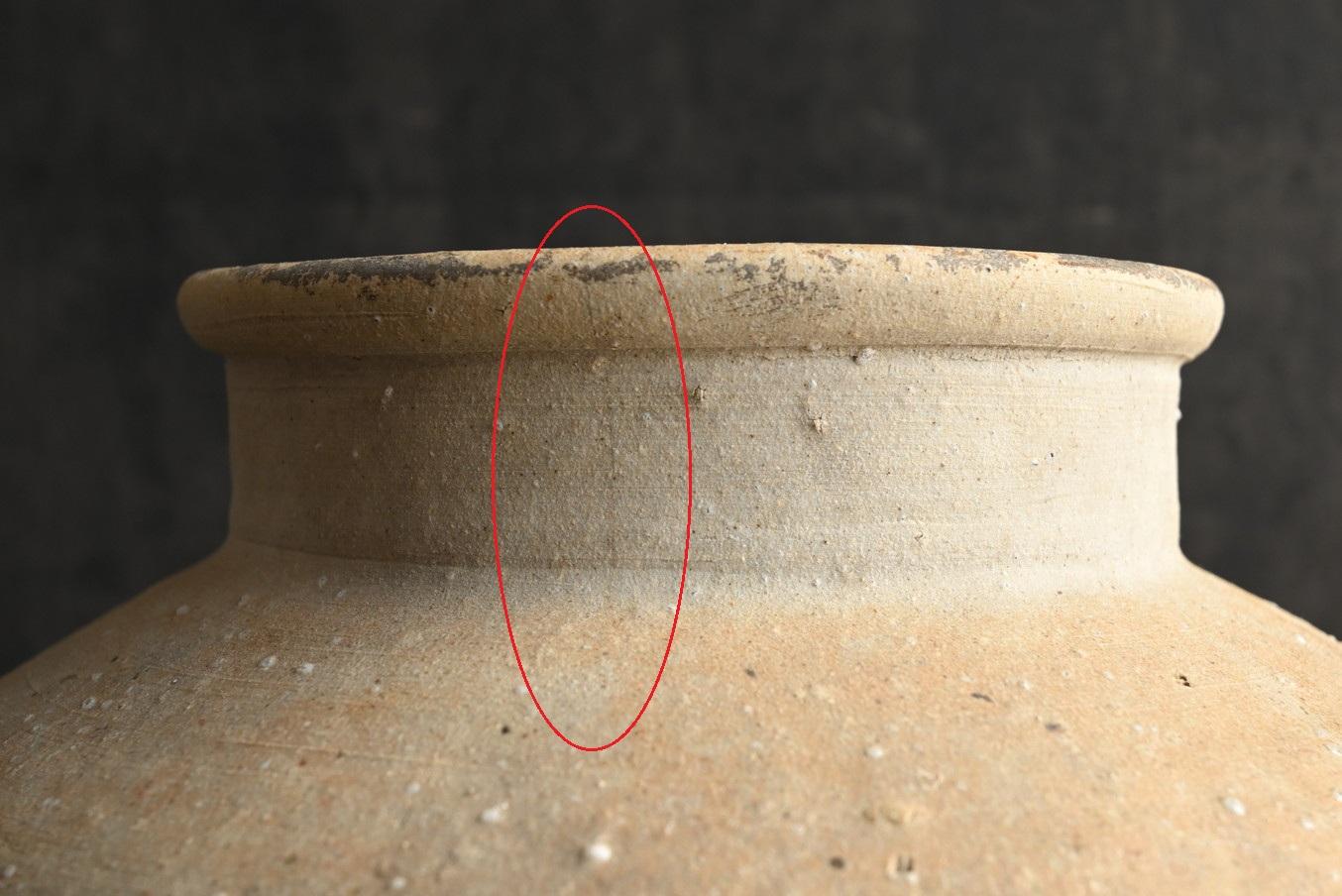 Ceramica antica giapponese, raro vaso Shigaraki ware/ Vaso bianco grigiastro Whiting in vendita 9