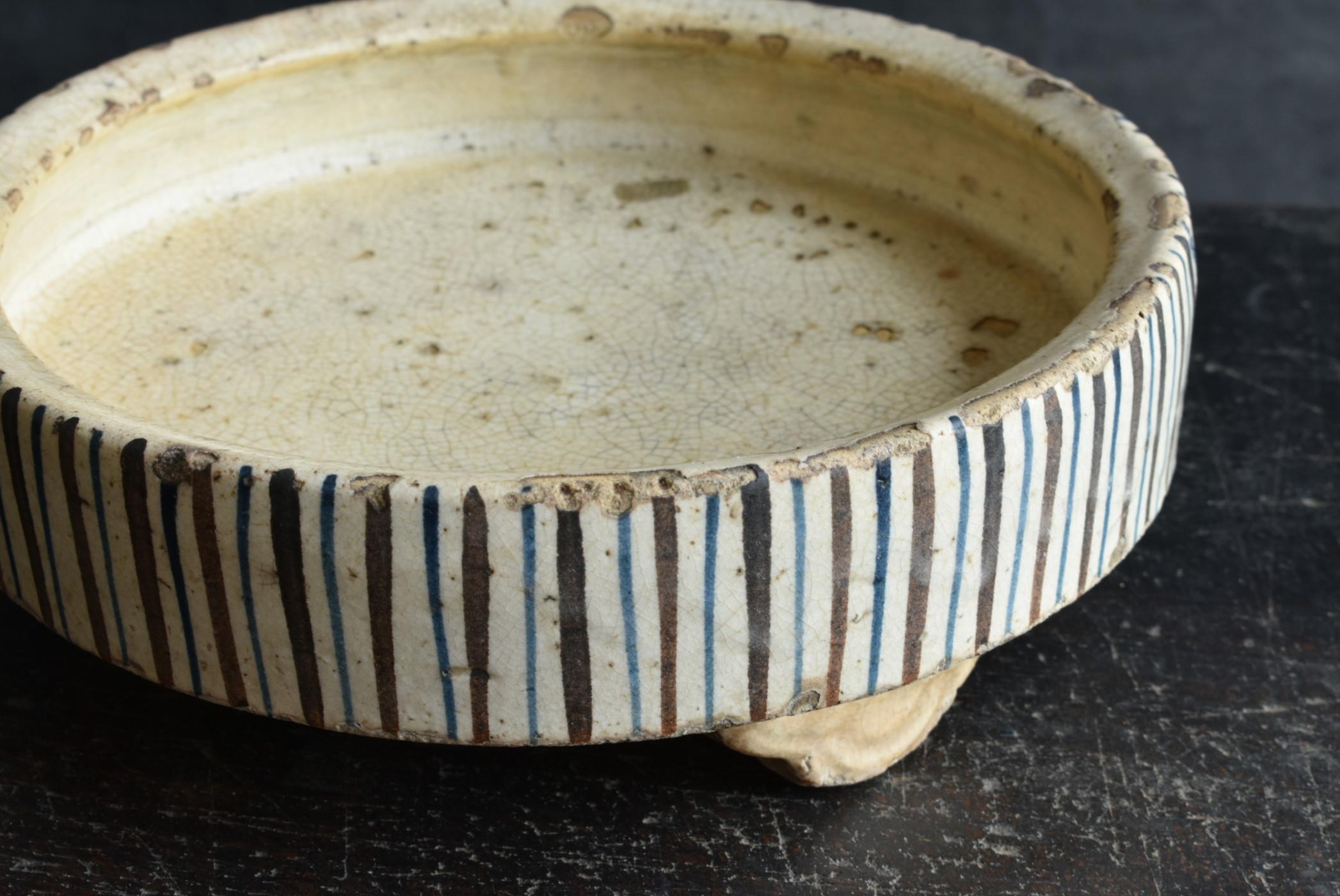 Japanese antique pottery round bowl / Edo period/18th to 19th century /Seto ware 7