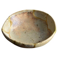 Kleiner japanischer antiker Töpferwarenteller/1573-1650/Karatsu-Ware/Kintsugi