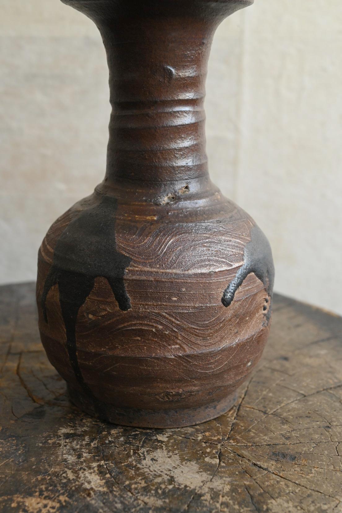 Petit vase en poterie ancienne japonaise / Karatsu ware / Période Edo / Région de Kyushu en vente 3