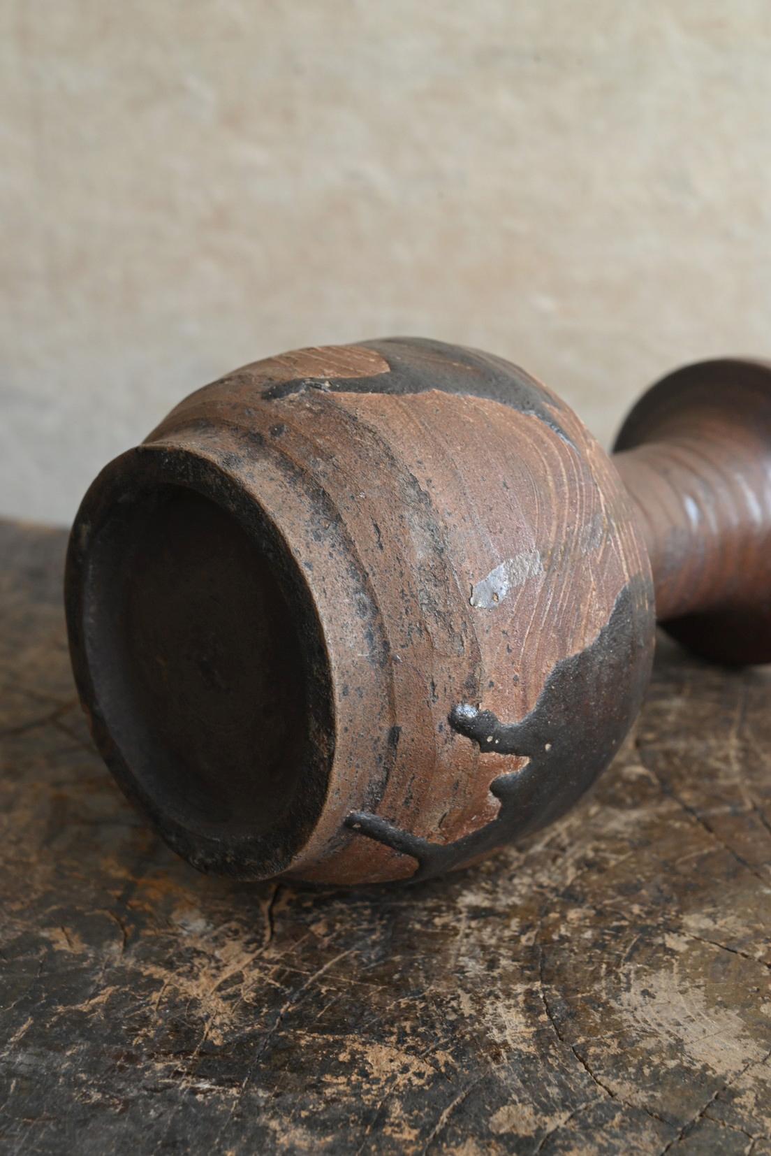 Petit vase en poterie ancienne japonaise / Karatsu ware / Période Edo / Région de Kyushu en vente 4