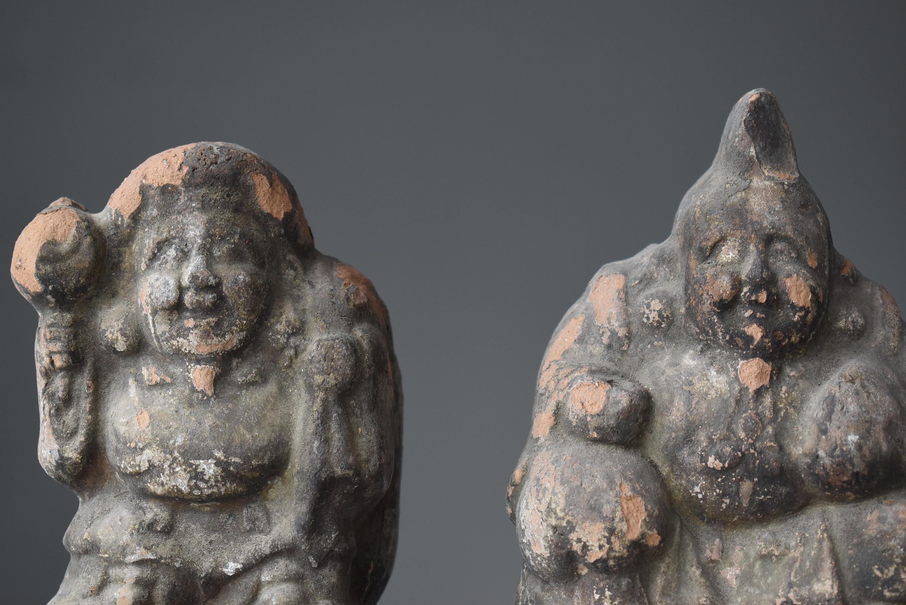 Non smaltato Statua antica giapponese in ceramica 
